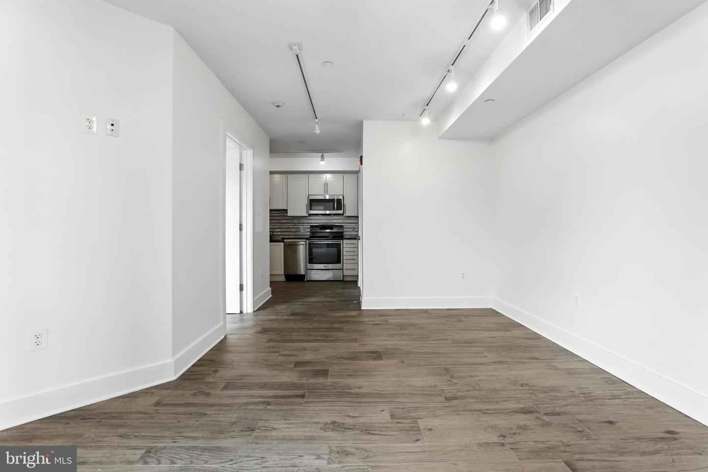 3205 GEORGIA AVE NW #407, WASHINGTON, District Of Columbia 20010, 2 Bedrooms Bedrooms, ,1 BathroomBathrooms,Residential,For sale,3205 GEORGIA AVE NW #407,DCDC2214108 MLS # DCDC2214108