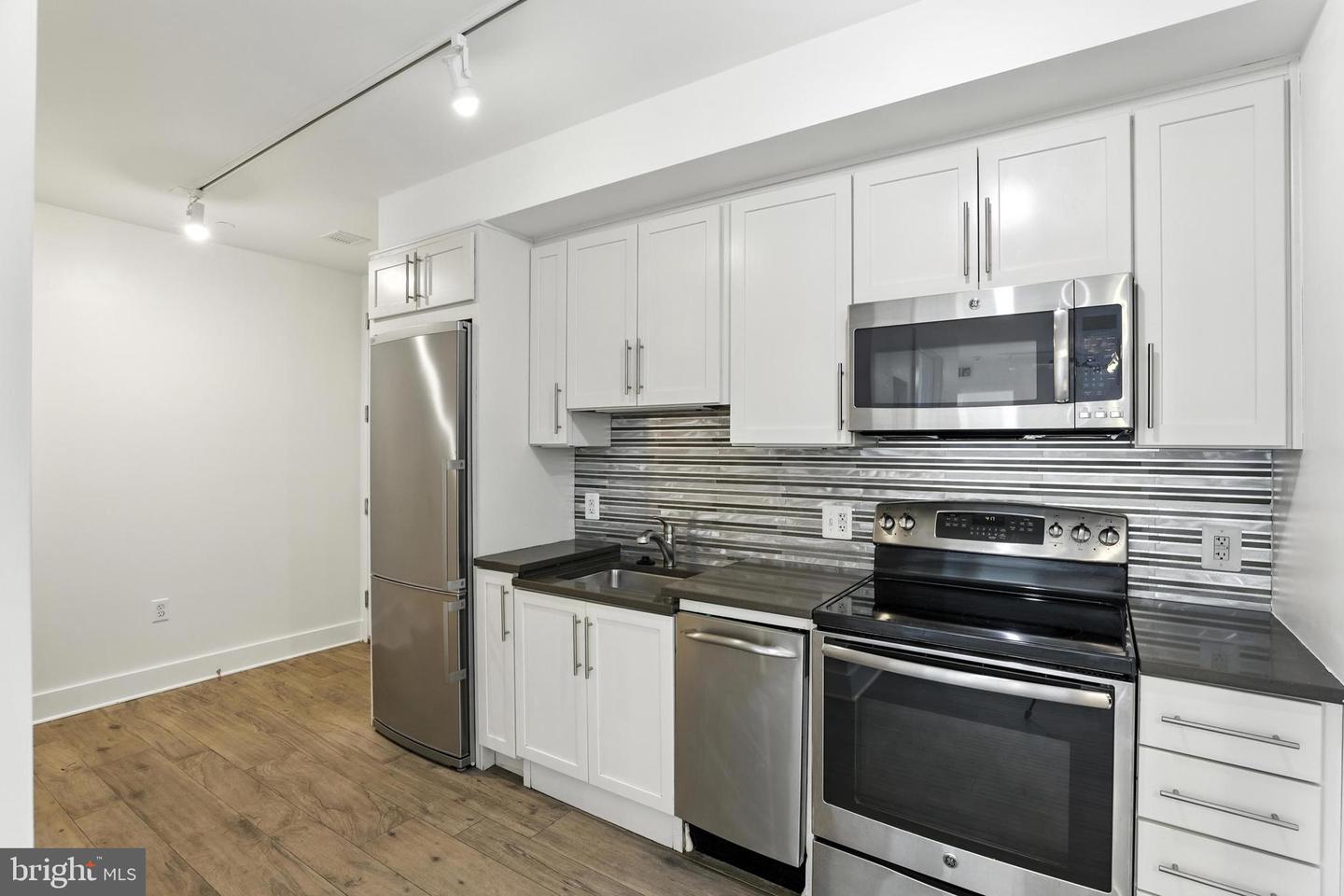 3205 GEORGIA AVE NW #407, WASHINGTON, District Of Columbia 20010, 2 Bedrooms Bedrooms, ,1 BathroomBathrooms,Residential,For sale,3205 GEORGIA AVE NW #407,DCDC2214108 MLS # DCDC2214108