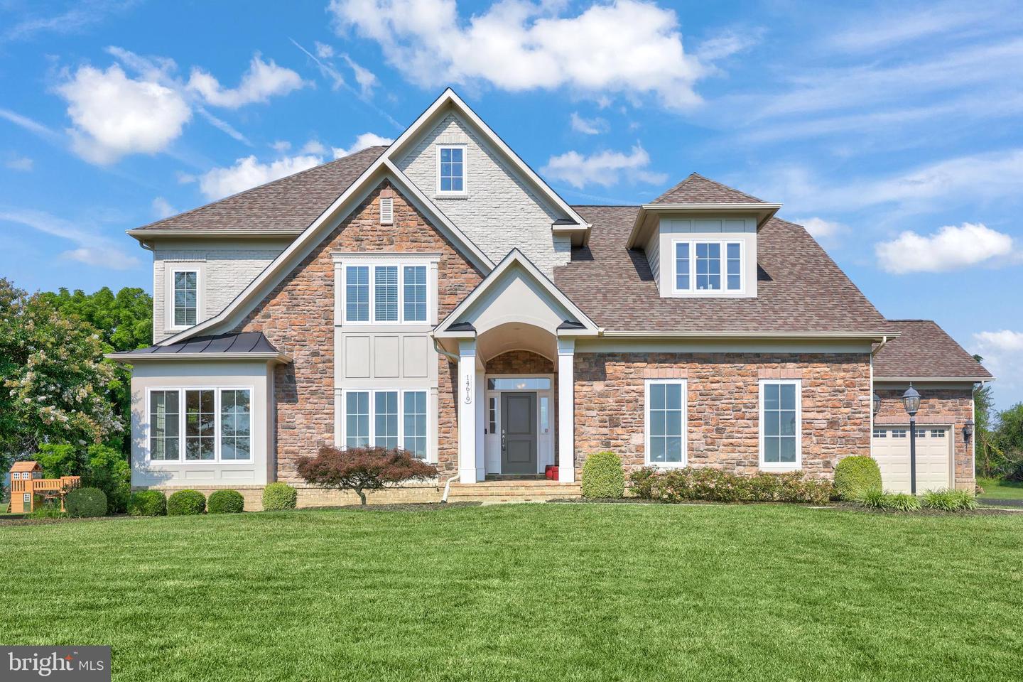 14619 FALCONAIRE PL, LEESBURG, Virginia 20176, 5 Bedrooms Bedrooms, ,4 BathroomsBathrooms,Residential,For sale,14619 FALCONAIRE PL,VALO2100610 MLS # VALO2100610