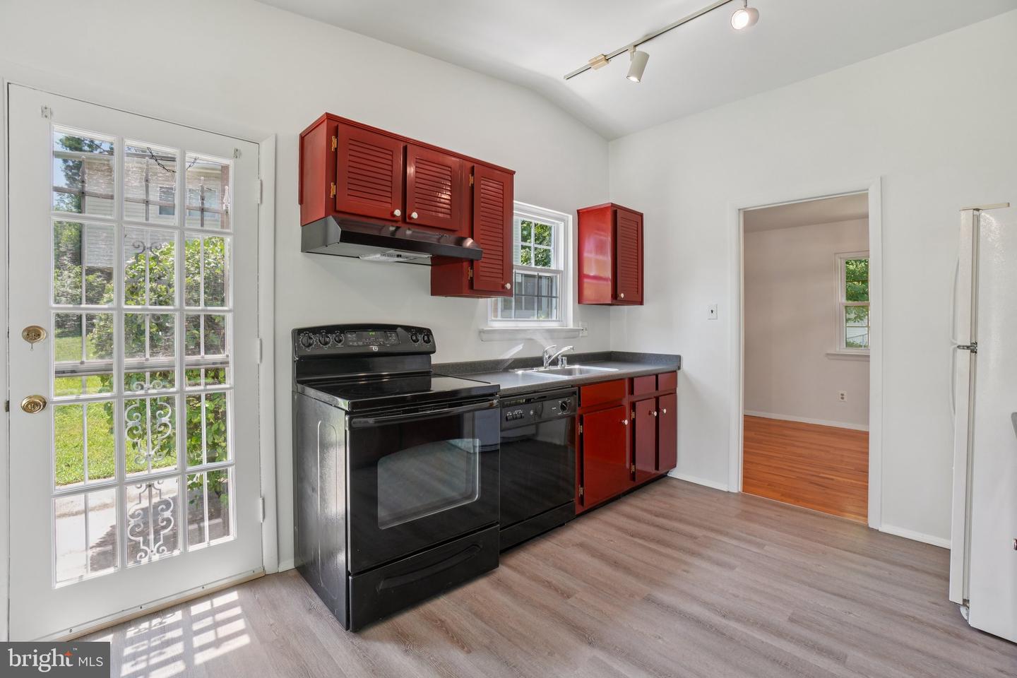4700 TWINBROOK RD, FAIRFAX, Virginia 22032, 5 Bedrooms Bedrooms, ,3 BathroomsBathrooms,Residential,For sale,4700 TWINBROOK RD,VAFX2252676 MLS # VAFX2252676