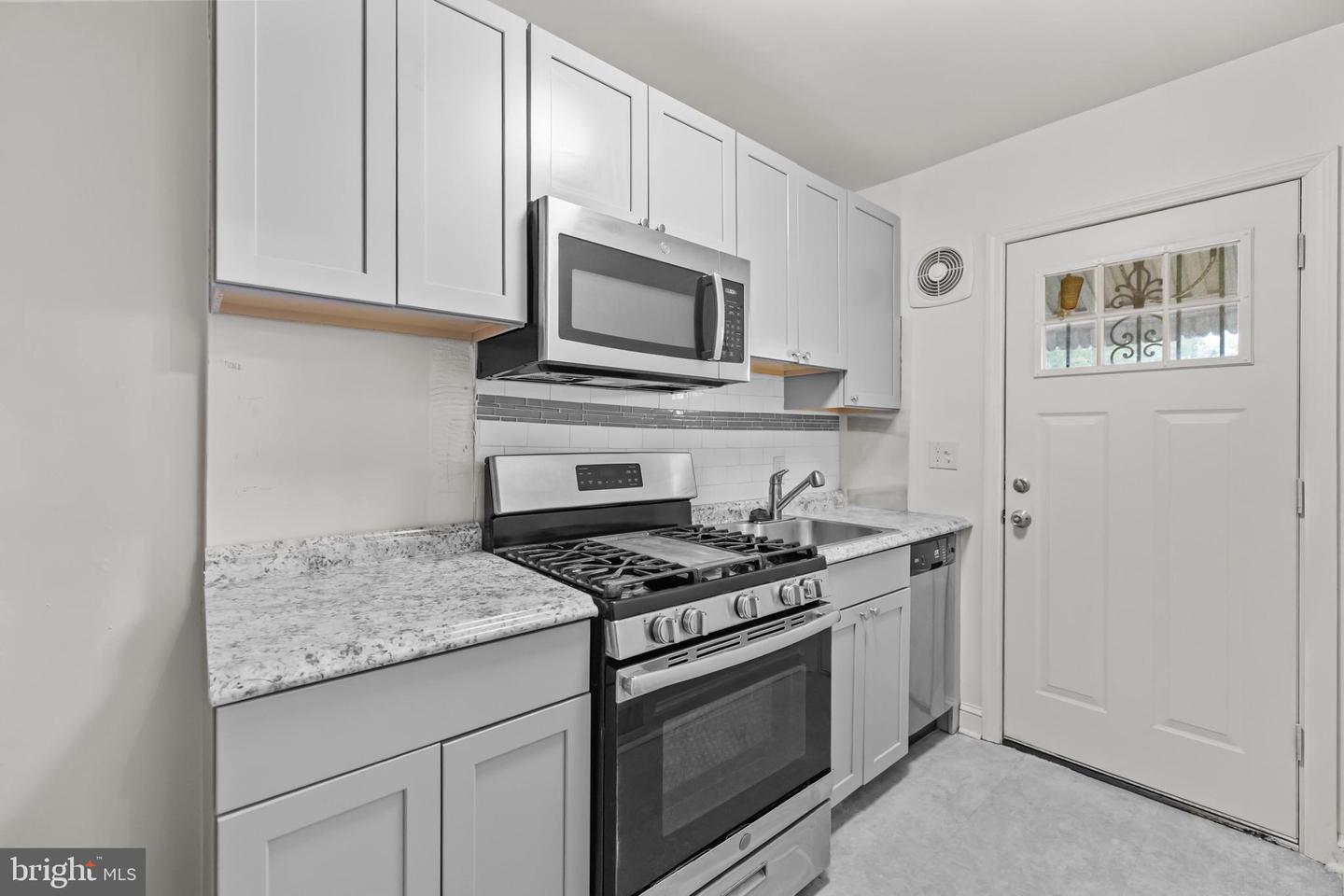 1119 BRANCH AVE SE, WASHINGTON, District Of Columbia 20019, 3 Bedrooms Bedrooms, ,2 BathroomsBathrooms,Residential,For sale,1119 BRANCH AVE SE,DCDC2208842 MLS # DCDC2208842