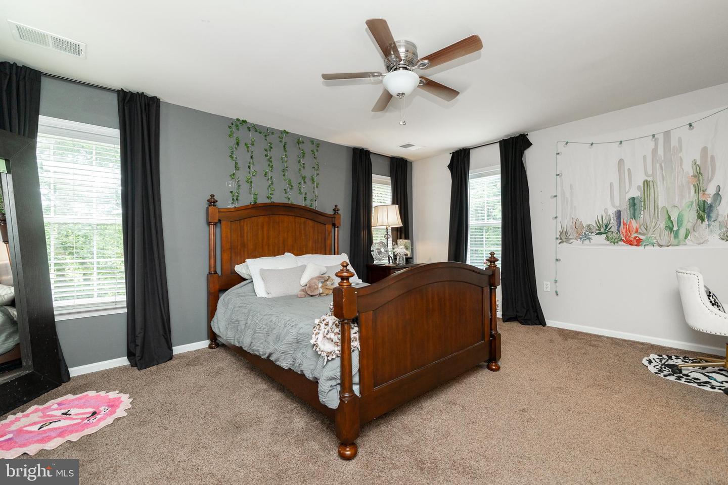 258 CHIMNEY CIR, MIDDLETOWN, Virginia 22645, 5 Bedrooms Bedrooms, ,3 BathroomsBathrooms,Residential,For sale,258 CHIMNEY CIR,VAFV2035236 MLS # VAFV2035236