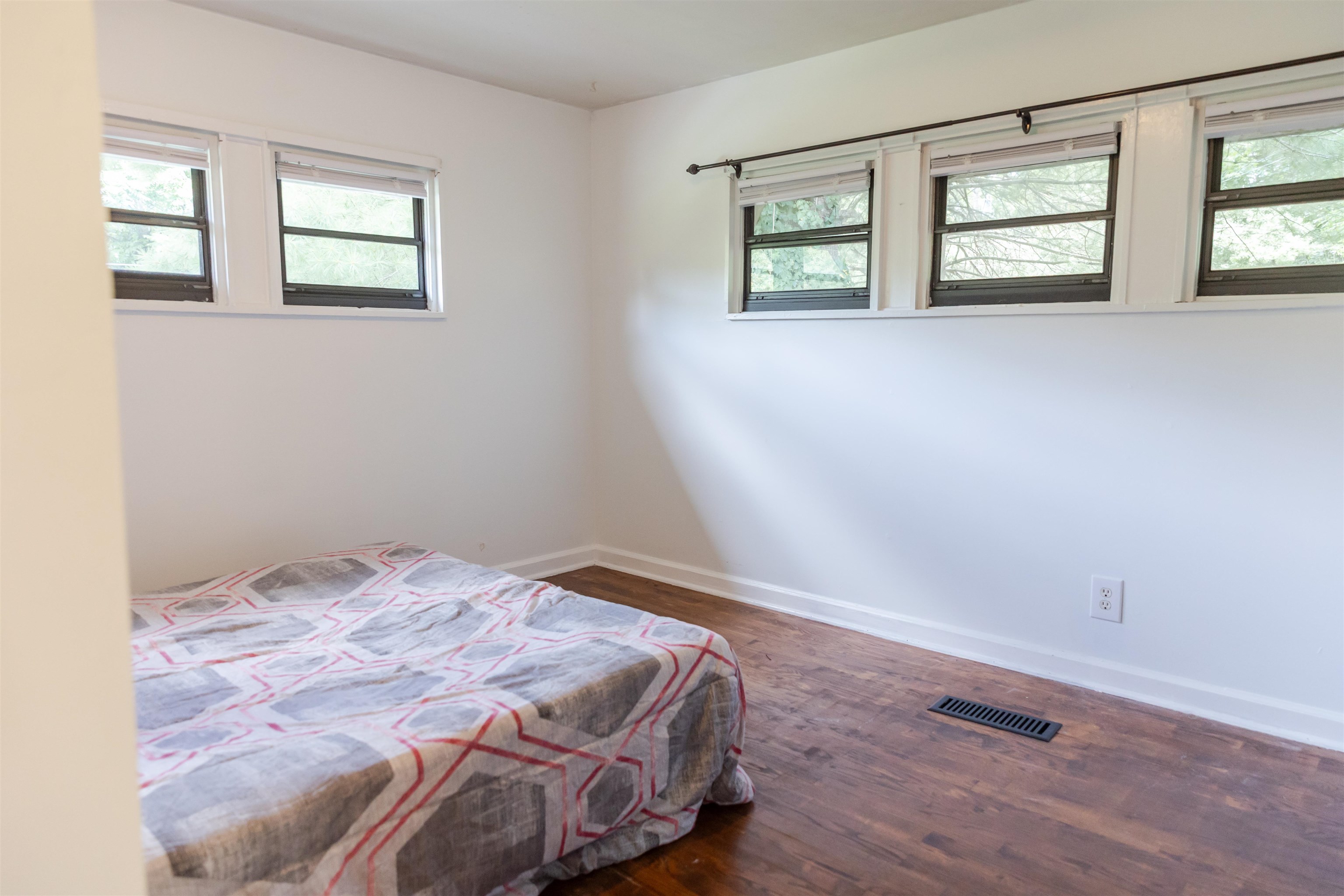 1202 S LEE HIGHWAY ACCESS RD, LEXINGTON, Virginia 24450, 2 Bedrooms Bedrooms, ,1 BathroomBathrooms,Residential,1202 S LEE HIGHWAY ACCESS RD,667544 MLS # 667544