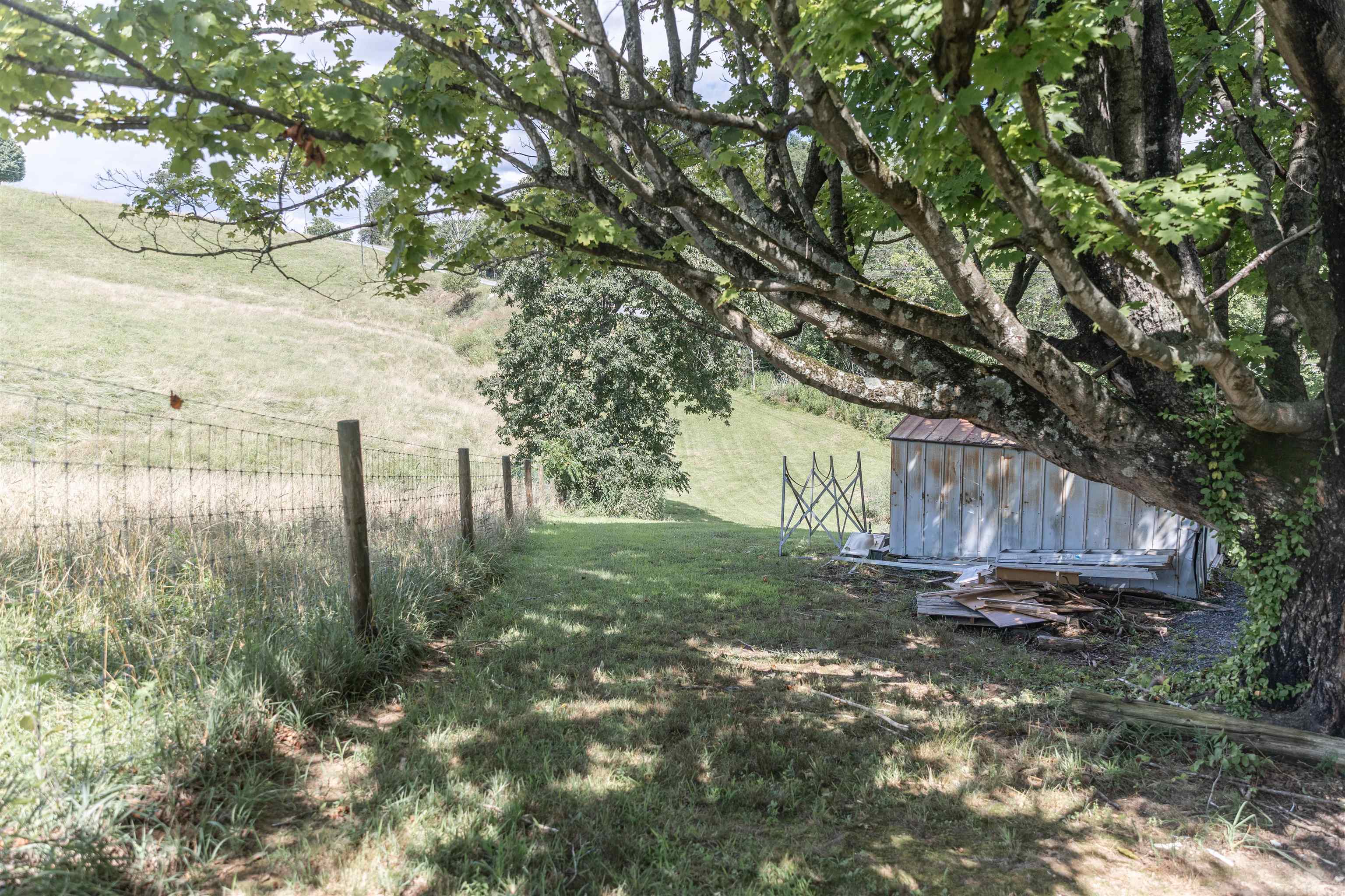 1202 S LEE HIGHWAY ACCESS RD, LEXINGTON, Virginia 24450, 2 Bedrooms Bedrooms, ,1 BathroomBathrooms,Residential,1202 S LEE HIGHWAY ACCESS RD,667544 MLS # 667544