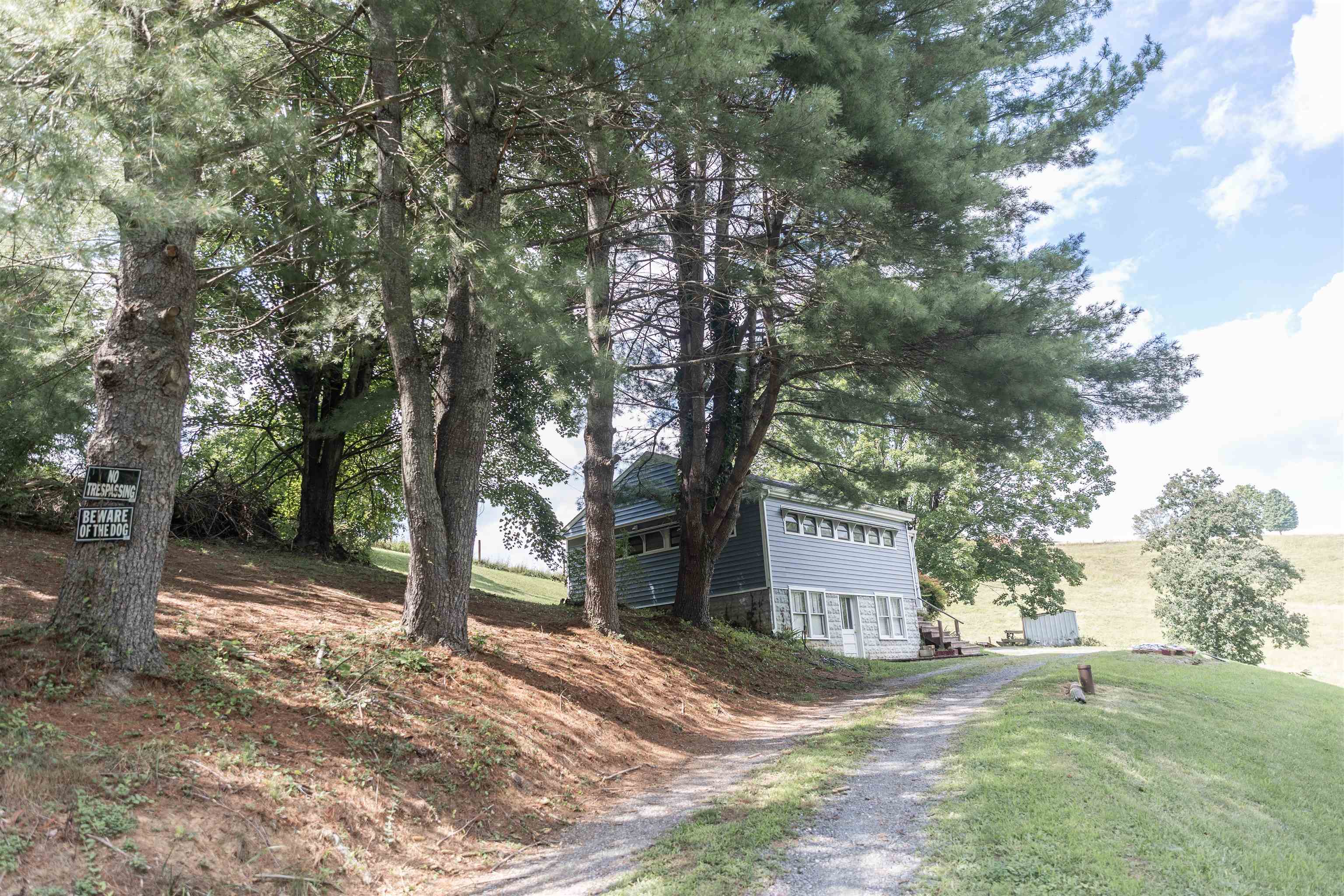 1202 S LEE HIGHWAY ACCESS RD, LEXINGTON, Virginia 24450, 2 Bedrooms Bedrooms, ,1 BathroomBathrooms,Residential,1202 S LEE HIGHWAY ACCESS RD,667544 MLS # 667544