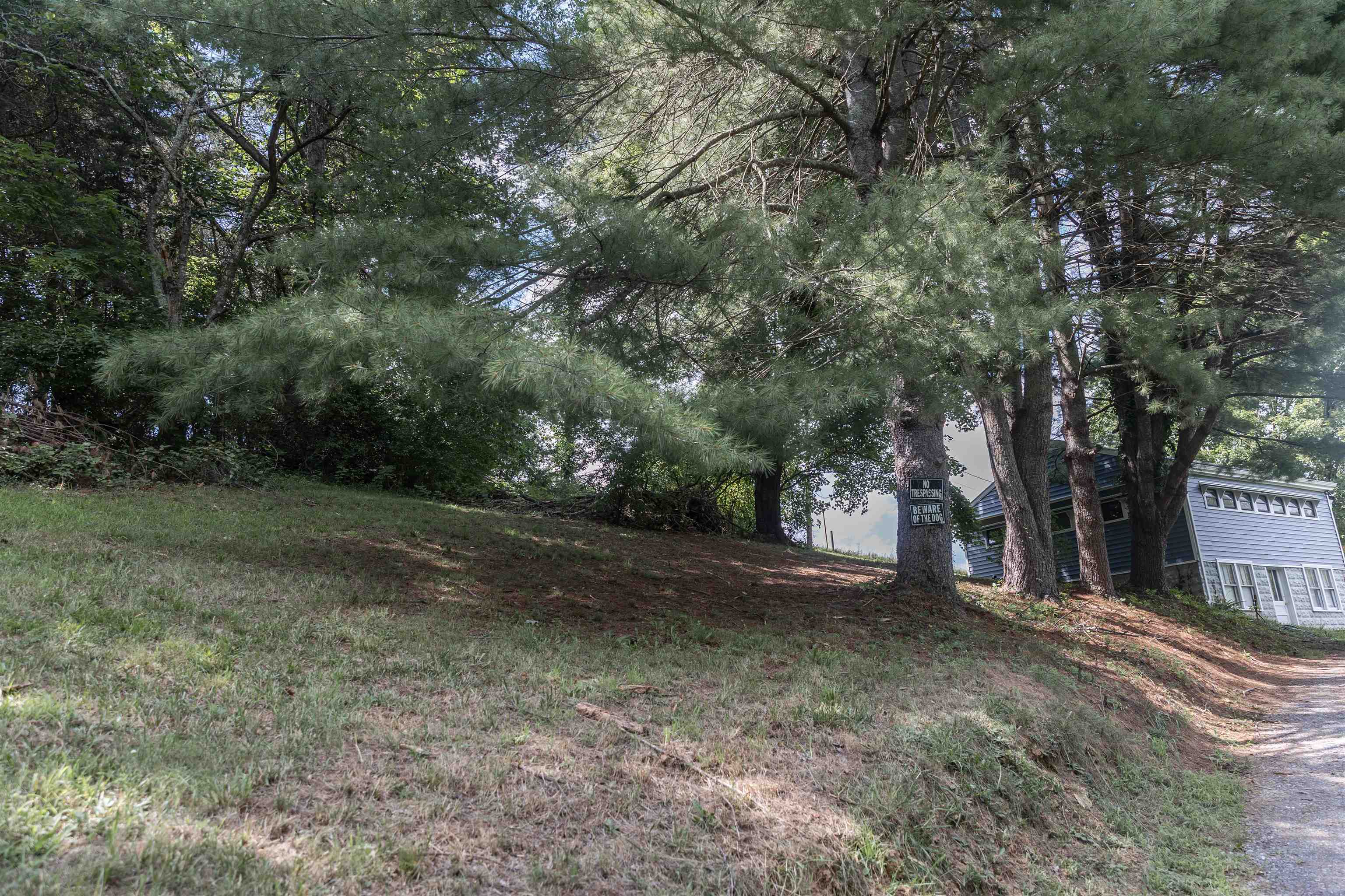 1202 S LEE HIGHWAY ACCESS RD, LEXINGTON, Virginia 24450, 2 Bedrooms Bedrooms, ,1 BathroomBathrooms,Residential,1202 S LEE HIGHWAY ACCESS RD,667544 MLS # 667544
