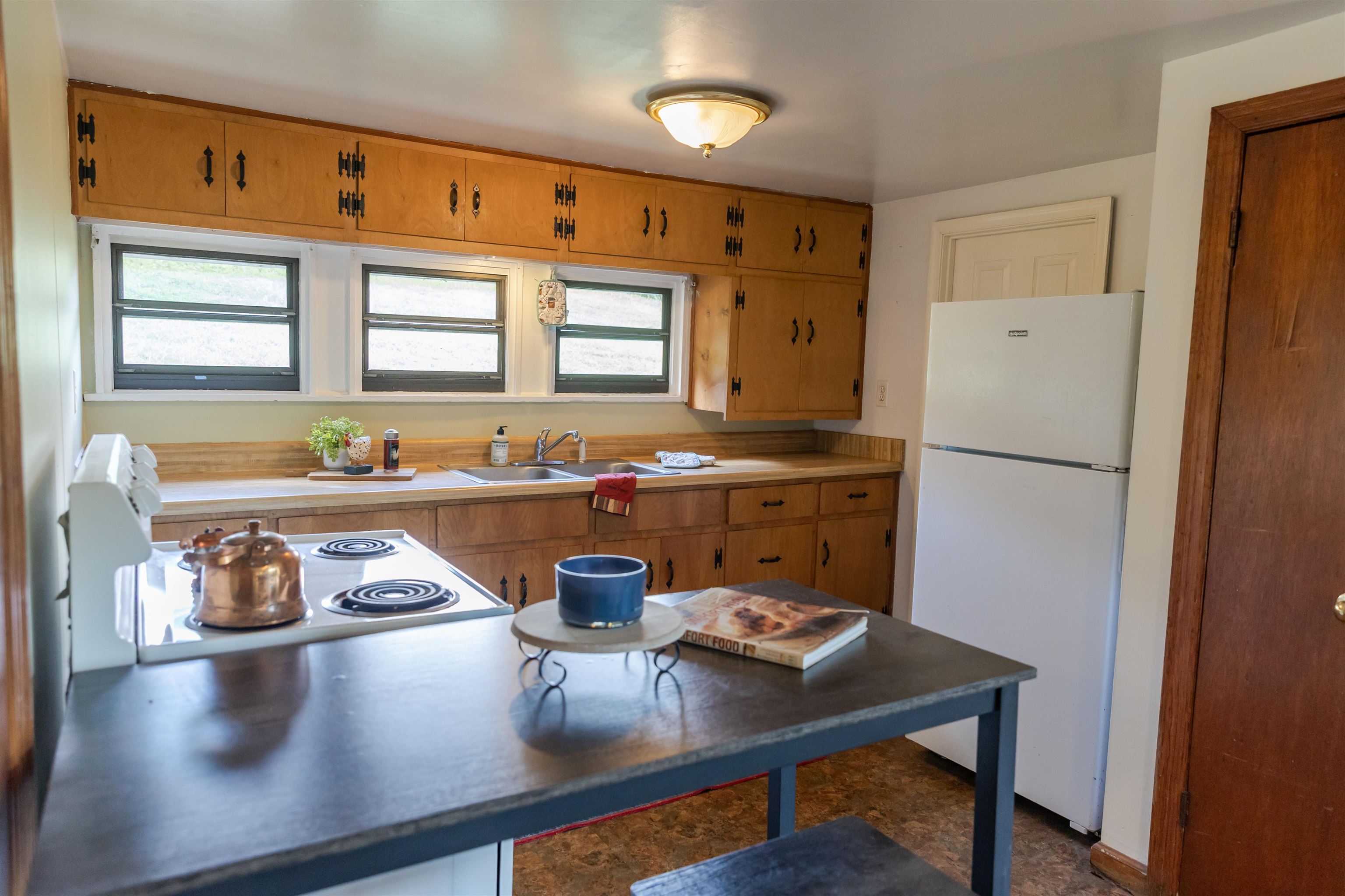 1202 S LEE HIGHWAY ACCESS RD, LEXINGTON, Virginia 24450, 2 Bedrooms Bedrooms, ,1 BathroomBathrooms,Residential,1202 S LEE HIGHWAY ACCESS RD,667544 MLS # 667544