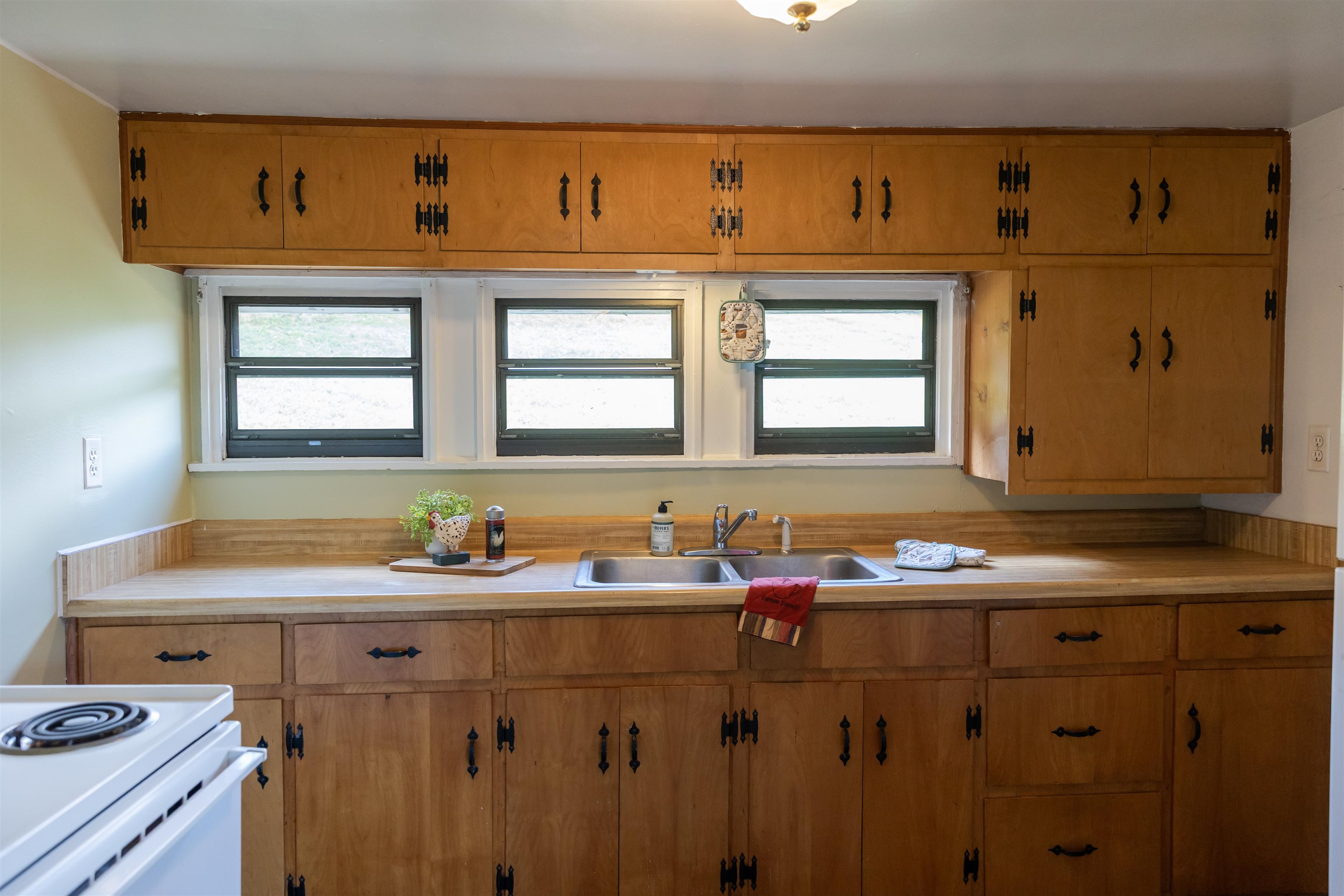 1202 S LEE HIGHWAY ACCESS RD, LEXINGTON, Virginia 24450, 2 Bedrooms Bedrooms, ,1 BathroomBathrooms,Residential,1202 S LEE HIGHWAY ACCESS RD,667544 MLS # 667544