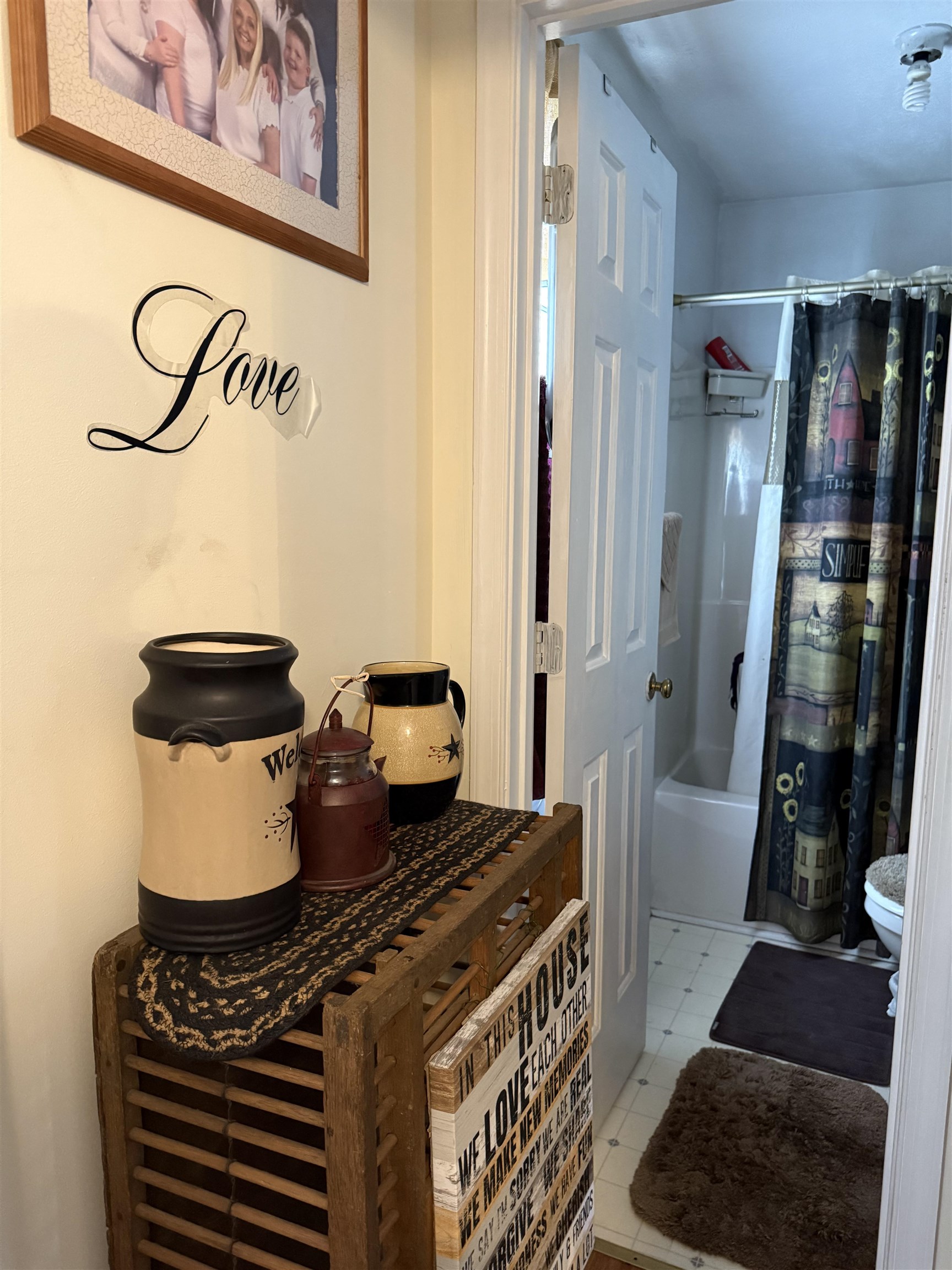 413 G ST, STAUNTON, Virginia 24401, 2 Bedrooms Bedrooms, ,2 BathroomsBathrooms,Residential,413 G ST,667546 MLS # 667546