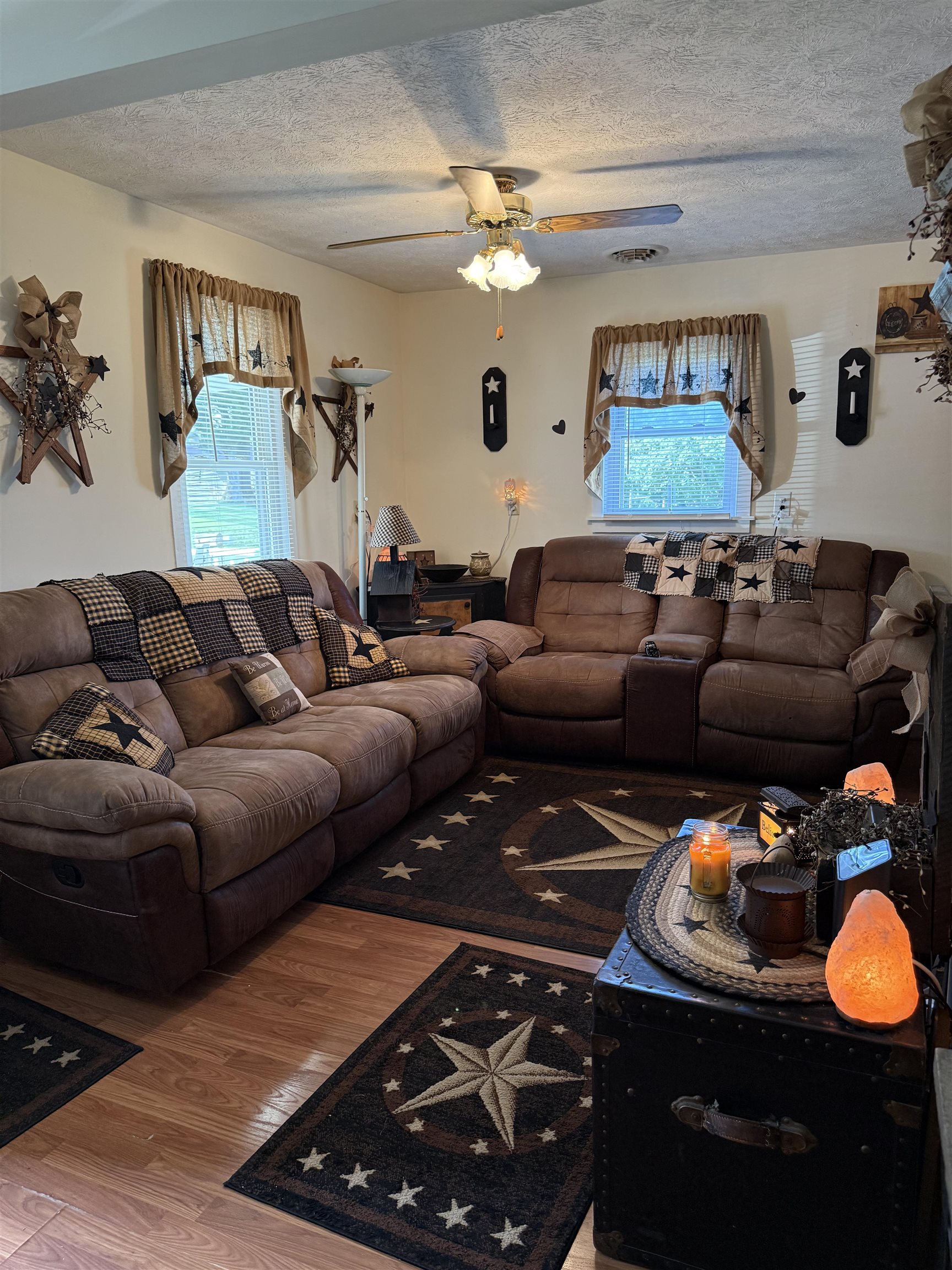 413 G ST, STAUNTON, Virginia 24401, 2 Bedrooms Bedrooms, ,2 BathroomsBathrooms,Residential,413 G ST,667546 MLS # 667546