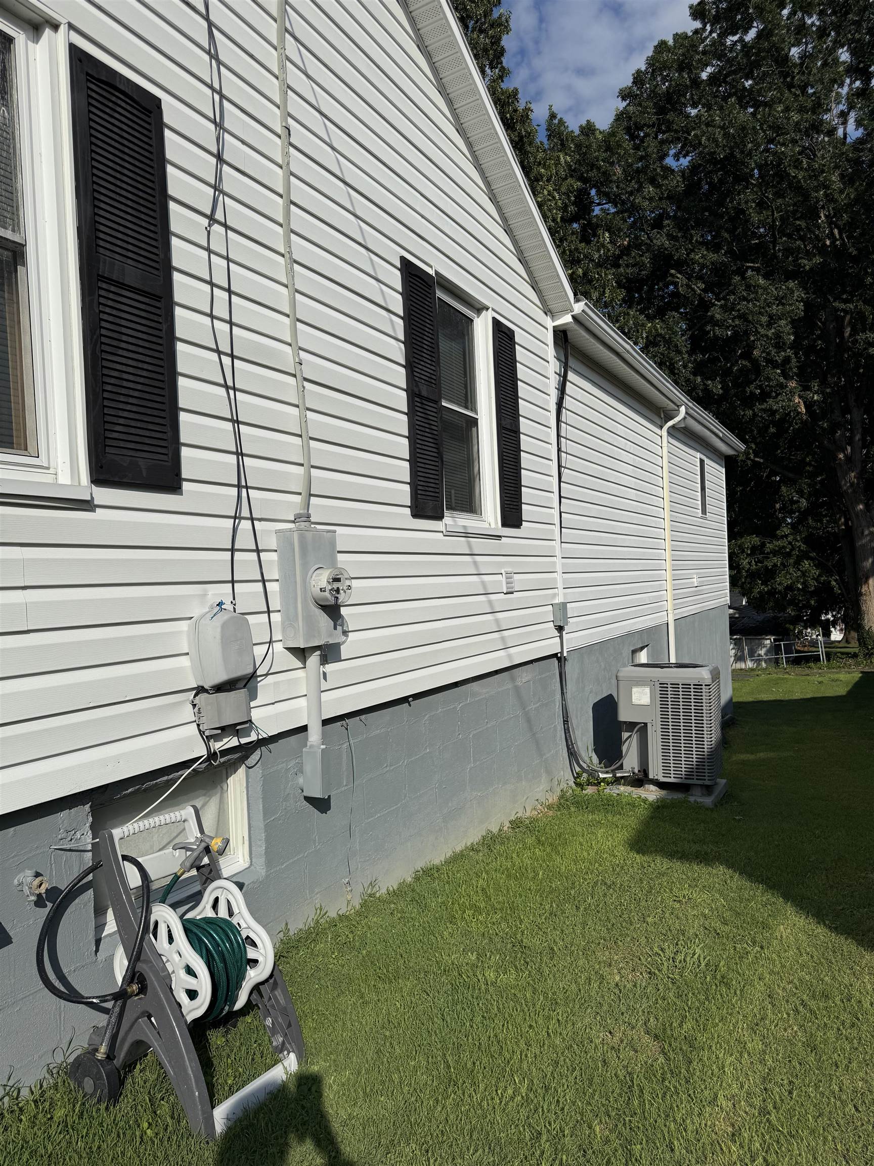 413 G ST, STAUNTON, Virginia 24401, 2 Bedrooms Bedrooms, ,2 BathroomsBathrooms,Residential,413 G ST,667546 MLS # 667546