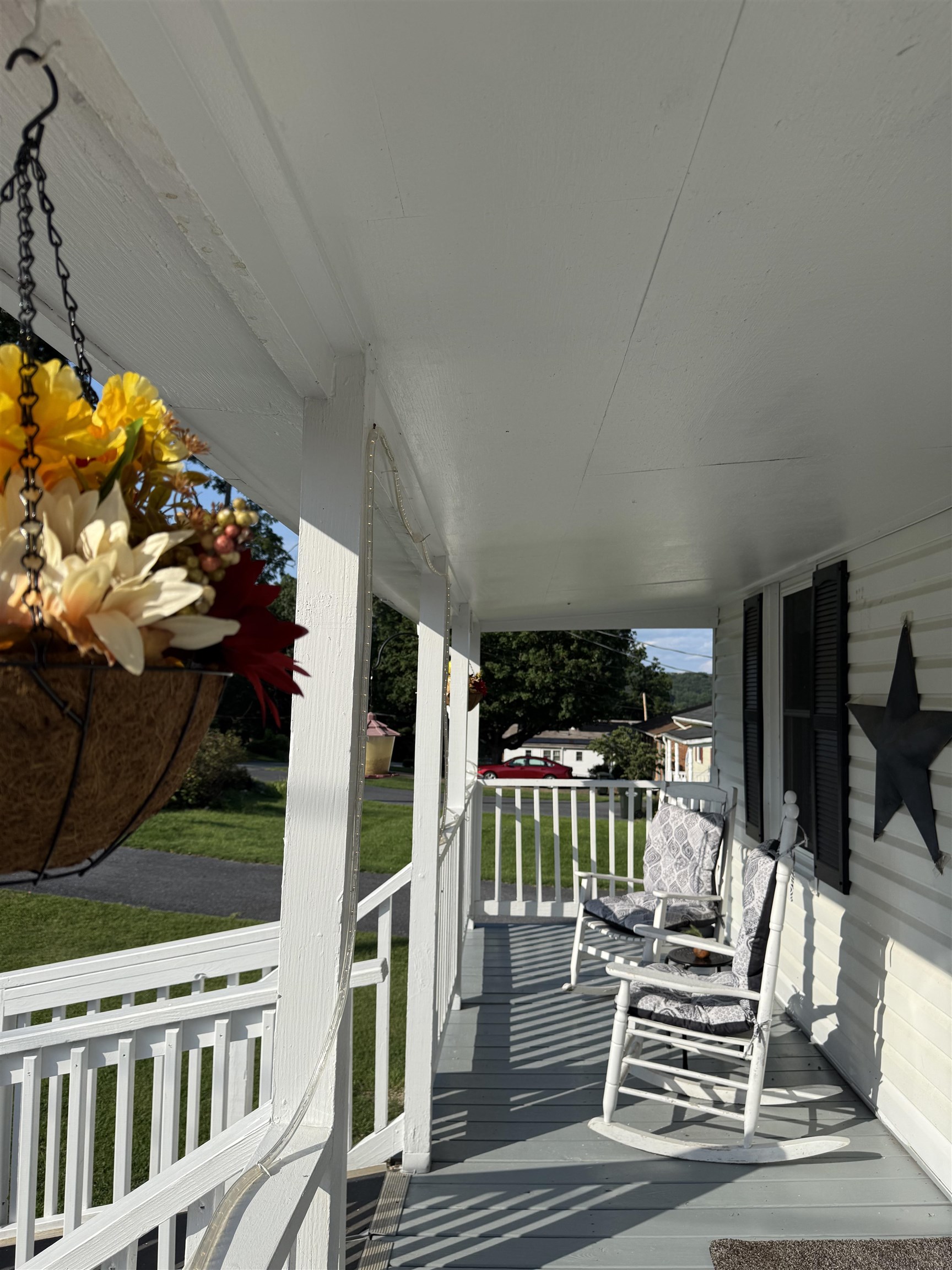 413 G ST, STAUNTON, Virginia 24401, 2 Bedrooms Bedrooms, ,2 BathroomsBathrooms,Residential,413 G ST,667546 MLS # 667546