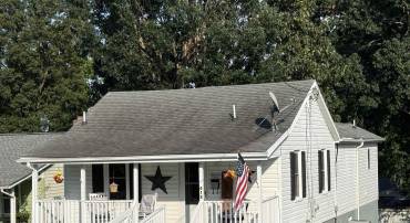 413 G ST, STAUNTON, Virginia 24401, 2 Bedrooms Bedrooms, ,2 BathroomsBathrooms,Residential,413 G ST,667546 MLS # 667546
