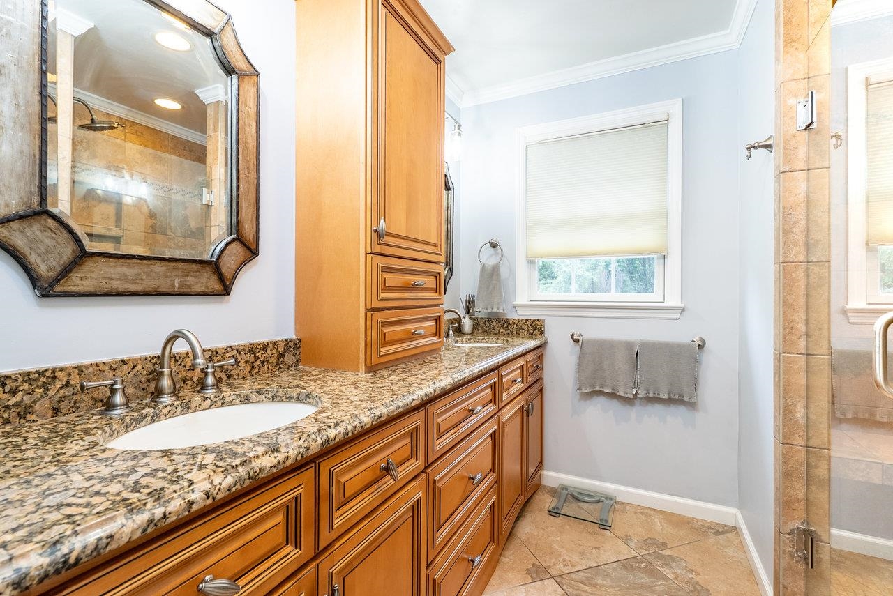 532 MOUNTAIN VIEW DR, HARRISONBURG, Virginia 22801, 4 Bedrooms Bedrooms, ,3 BathroomsBathrooms,Residential,532 MOUNTAIN VIEW DR,667555 MLS # 667555