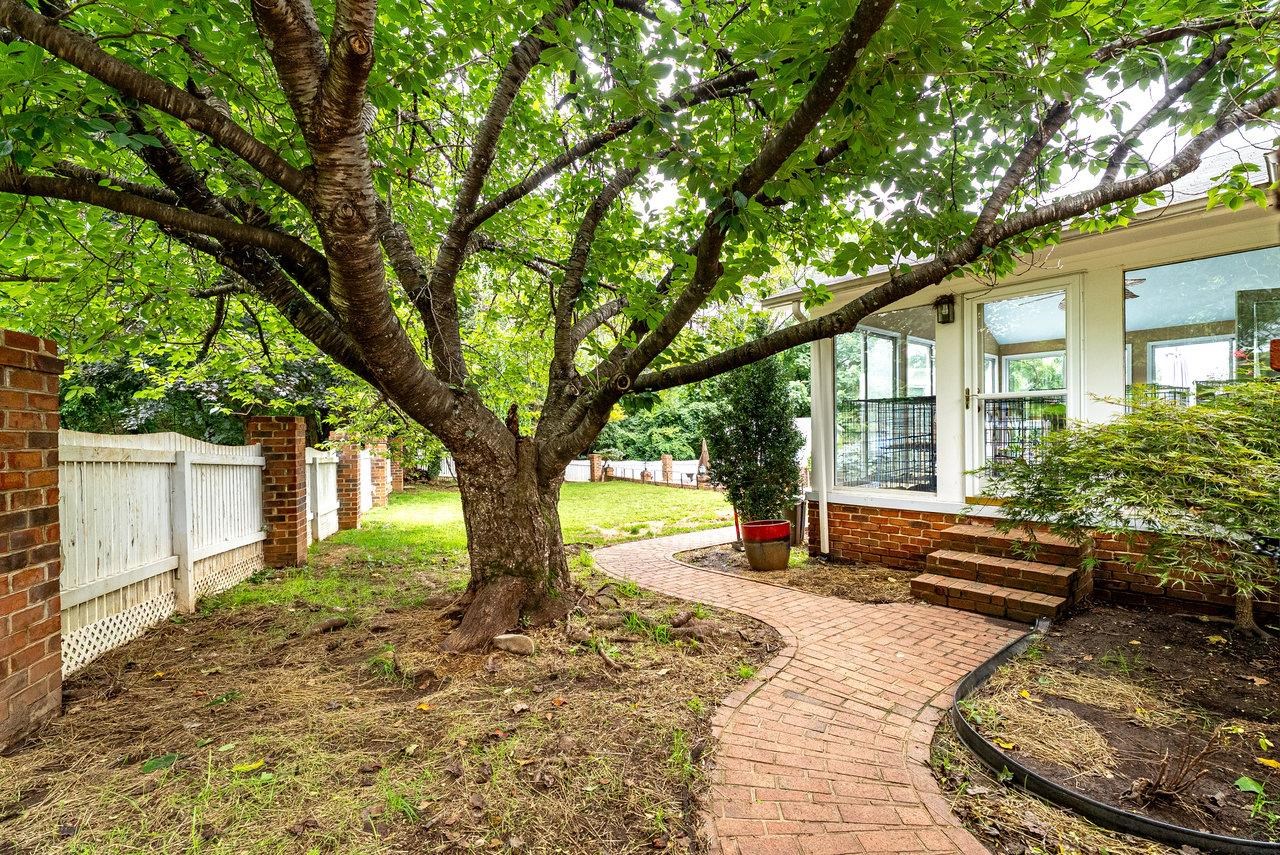532 MOUNTAIN VIEW DR, HARRISONBURG, Virginia 22801, 4 Bedrooms Bedrooms, ,3 BathroomsBathrooms,Residential,532 MOUNTAIN VIEW DR,667555 MLS # 667555