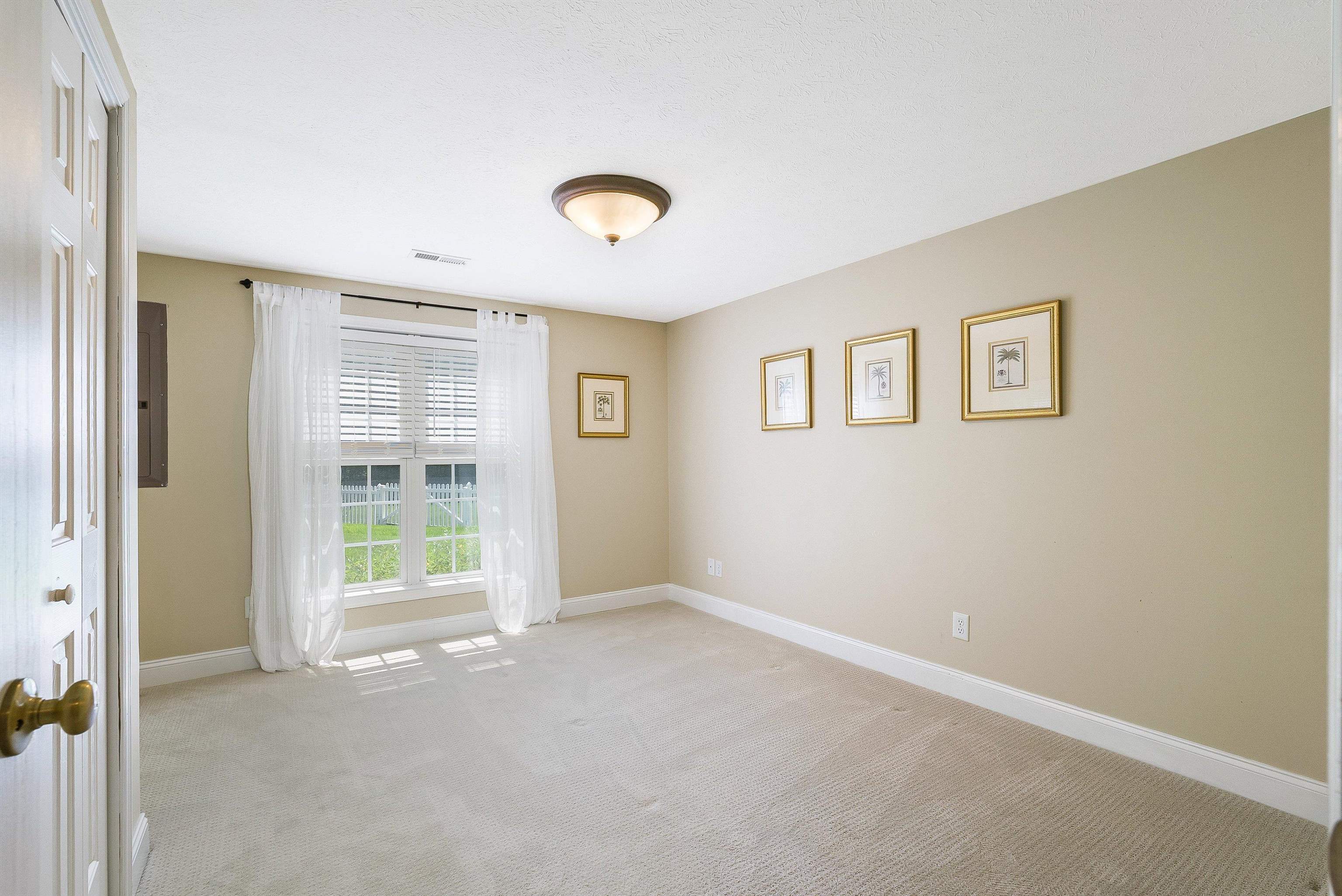 6073 HOUNDSCHASE LN, ROCKINGHAM, Virginia 22801, 6 Bedrooms Bedrooms, ,4 BathroomsBathrooms,Residential,6073 HOUNDSCHASE LN,667564 MLS # 667564