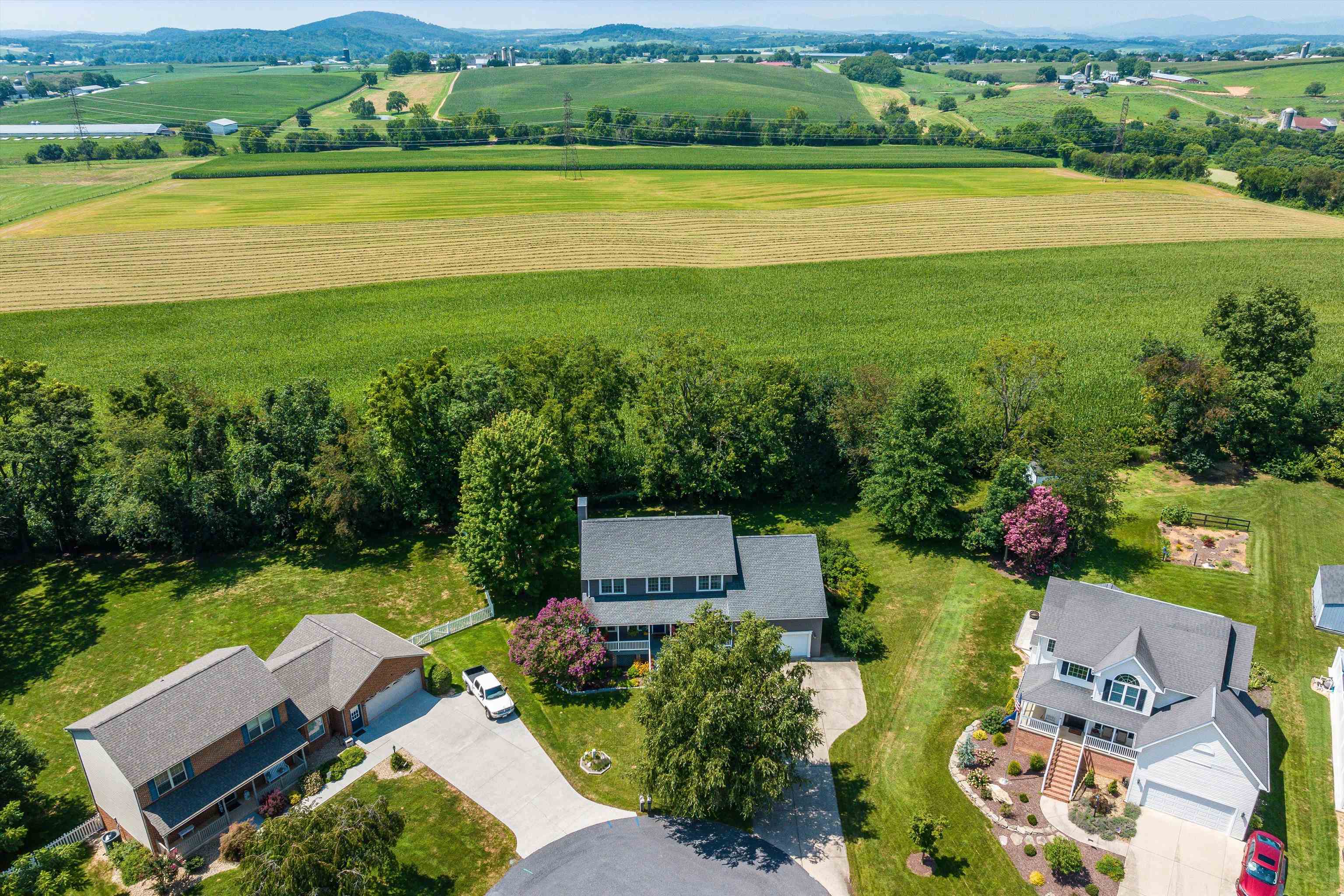6073 HOUNDSCHASE LN, ROCKINGHAM, Virginia 22801, 6 Bedrooms Bedrooms, ,4 BathroomsBathrooms,Residential,6073 HOUNDSCHASE LN,667564 MLS # 667564