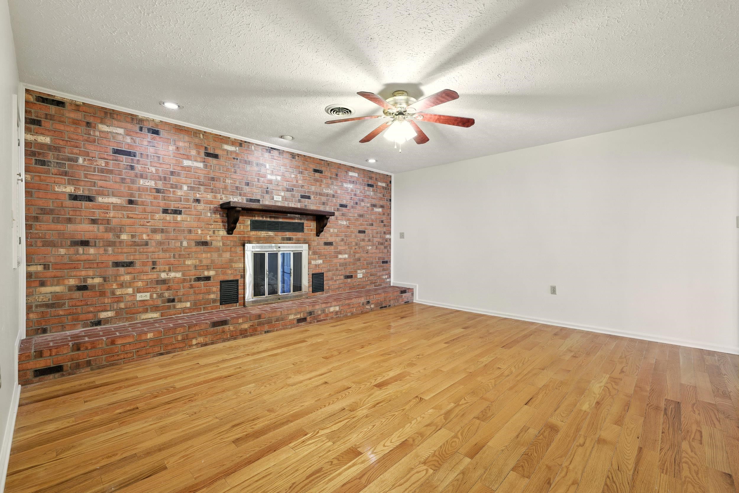 36 CANAAN ST, LURAY, Virginia 22835, 3 Bedrooms Bedrooms, ,3 BathroomsBathrooms,Residential,36 CANAAN ST,667571 MLS # 667571