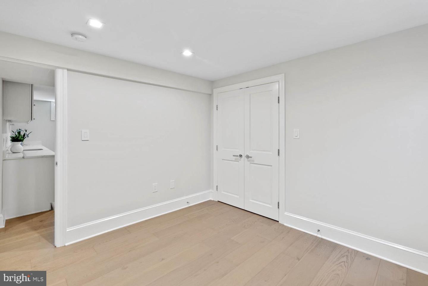 4628 BLAGDEN TER NW, WASHINGTON, District Of Columbia 20011, 5 Bedrooms Bedrooms, ,3 BathroomsBathrooms,Residential,For sale,4628 BLAGDEN TER NW,DCDC2210686 MLS # DCDC2210686