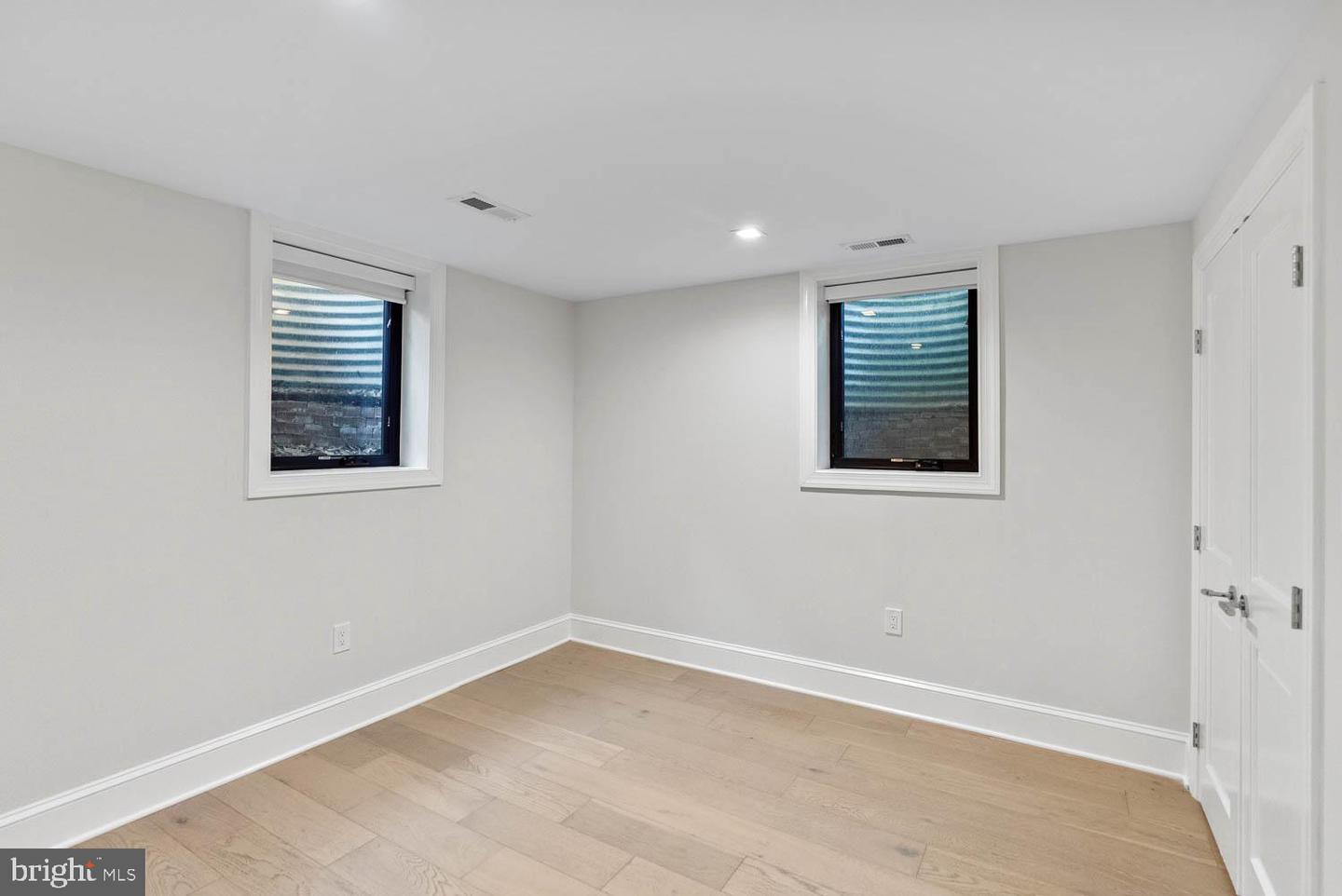 4628 BLAGDEN TER NW, WASHINGTON, District Of Columbia 20011, 5 Bedrooms Bedrooms, ,3 BathroomsBathrooms,Residential,For sale,4628 BLAGDEN TER NW,DCDC2210686 MLS # DCDC2210686