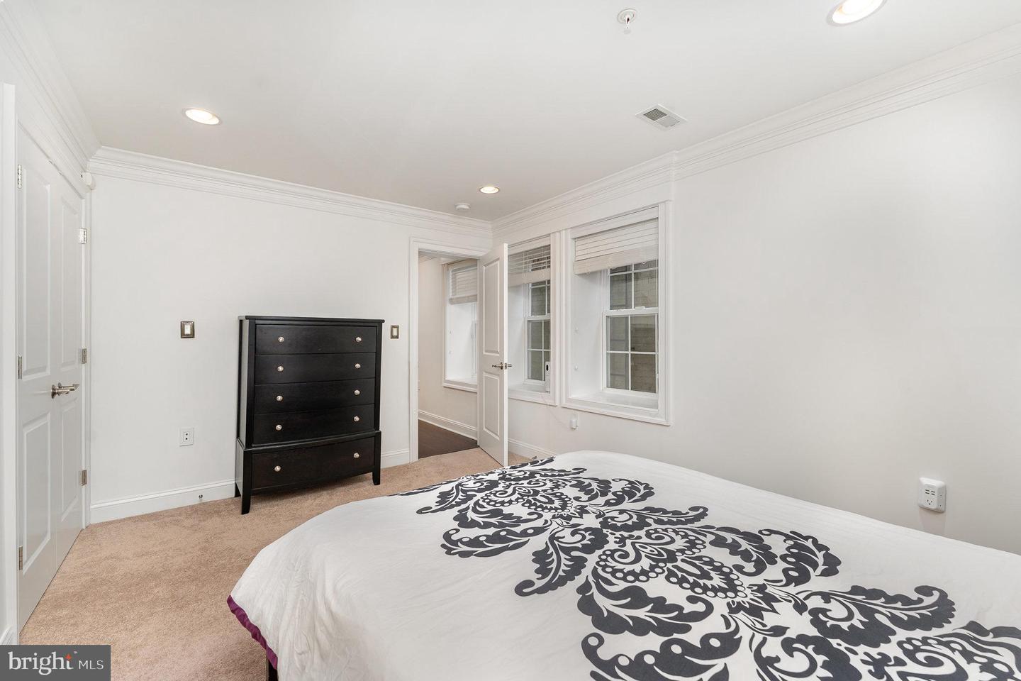 5231 CONNECTICUT AVE NW #102, WASHINGTON, District Of Columbia 20015, 3 Bedrooms Bedrooms, ,3 BathroomsBathrooms,Residential,For sale,5231 CONNECTICUT AVE NW #102,DCDC2210854 MLS # DCDC2210854