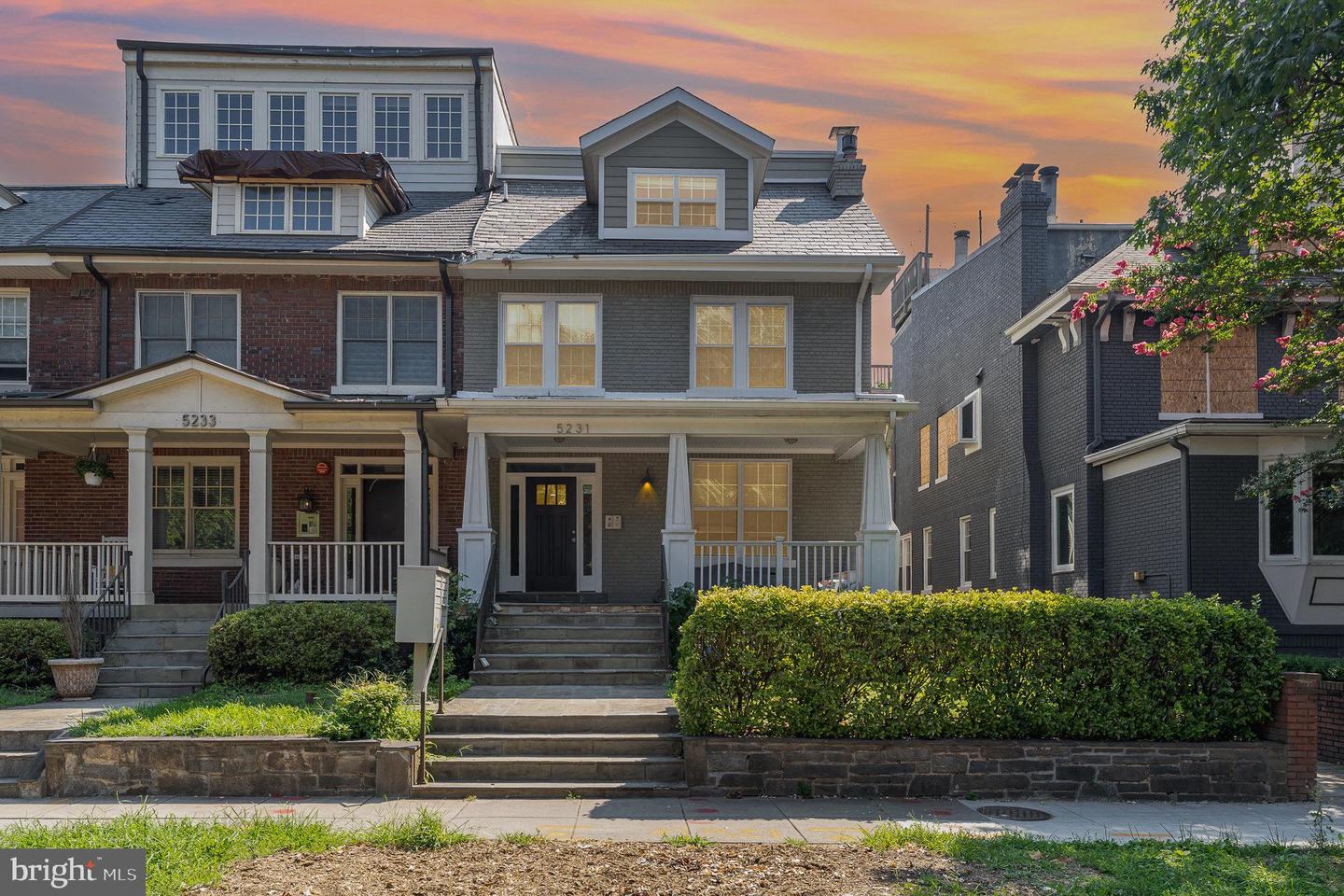 5231 CONNECTICUT AVE NW #102, WASHINGTON, District Of Columbia 20015, 3 Bedrooms Bedrooms, ,3 BathroomsBathrooms,Residential,For sale,5231 CONNECTICUT AVE NW #102,DCDC2210854 MLS # DCDC2210854