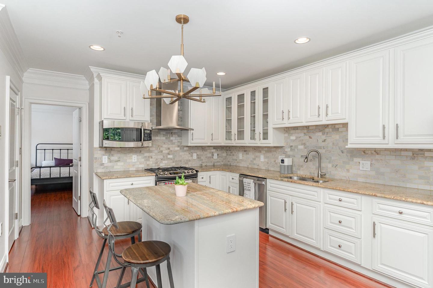 5231 CONNECTICUT AVE NW #102, WASHINGTON, District Of Columbia 20015, 3 Bedrooms Bedrooms, ,3 BathroomsBathrooms,Residential,For sale,5231 CONNECTICUT AVE NW #102,DCDC2210854 MLS # DCDC2210854