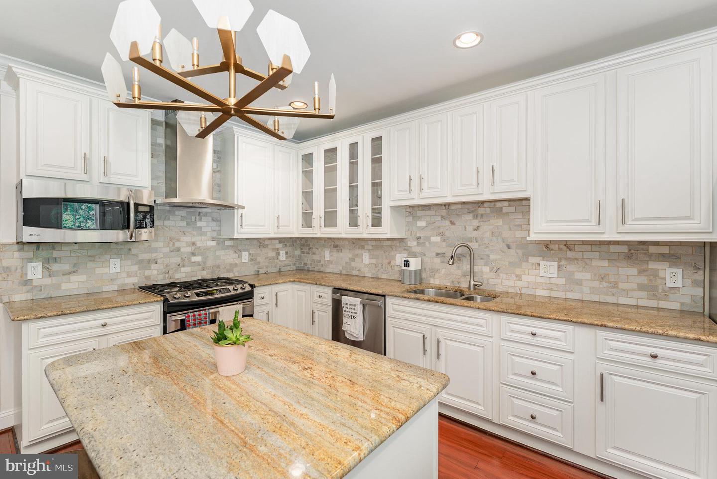 5231 CONNECTICUT AVE NW #102, WASHINGTON, District Of Columbia 20015, 3 Bedrooms Bedrooms, ,3 BathroomsBathrooms,Residential,For sale,5231 CONNECTICUT AVE NW #102,DCDC2210854 MLS # DCDC2210854