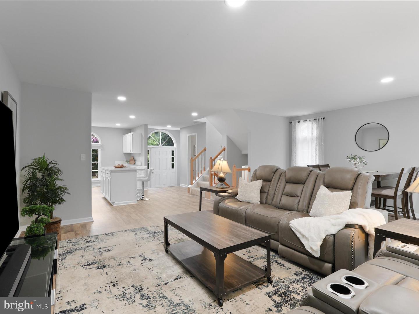 12438 ABBEY KNOLL CT, WOODBRIDGE, Virginia 22192, 4 Bedrooms Bedrooms, ,3 BathroomsBathrooms,Residential,For sale,12438 ABBEY KNOLL CT,VAPW2099586 MLS # VAPW2099586