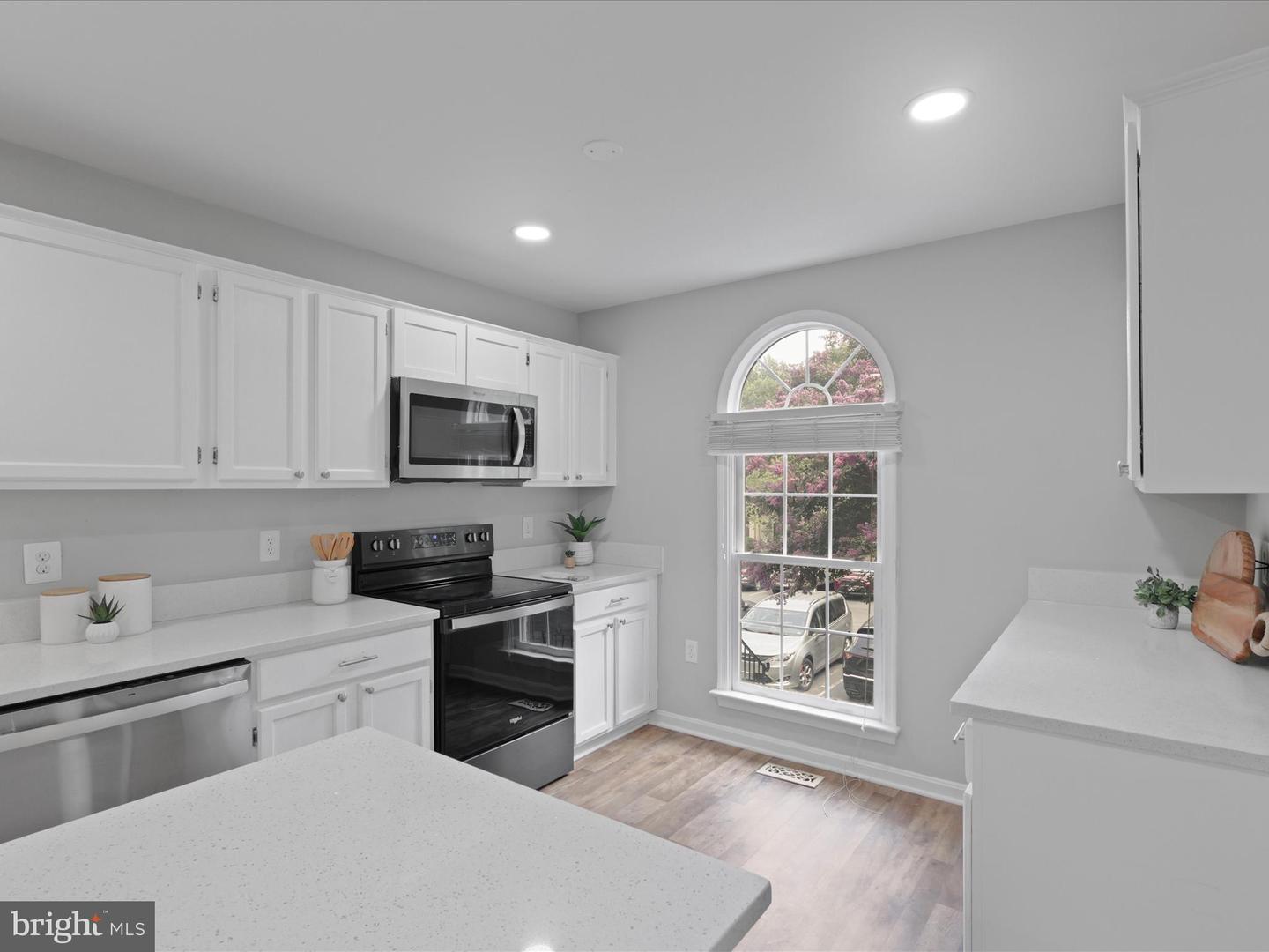 12438 ABBEY KNOLL CT, WOODBRIDGE, Virginia 22192, 4 Bedrooms Bedrooms, ,3 BathroomsBathrooms,Residential,For sale,12438 ABBEY KNOLL CT,VAPW2099586 MLS # VAPW2099586