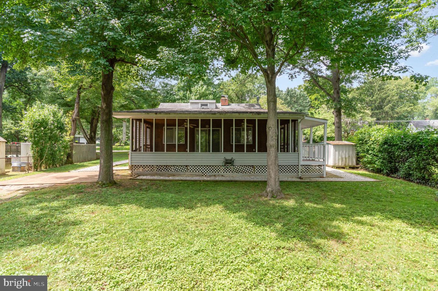 3143 COFER RD, FALLS CHURCH, Virginia 22042, 3 Bedrooms Bedrooms, ,2 BathroomsBathrooms,Residential,For sale,3143 COFER RD,VAFX2257952 MLS # VAFX2257952