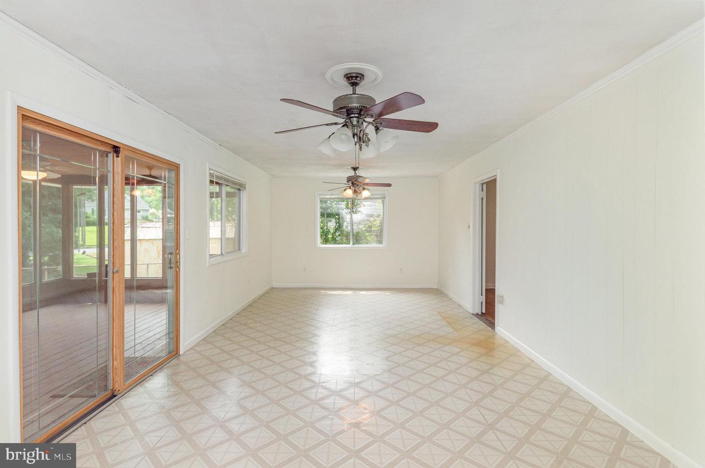3143 COFER RD, FALLS CHURCH, Virginia 22042, 3 Bedrooms Bedrooms, ,2 BathroomsBathrooms,Residential,For sale,3143 COFER RD,VAFX2257952 MLS # VAFX2257952