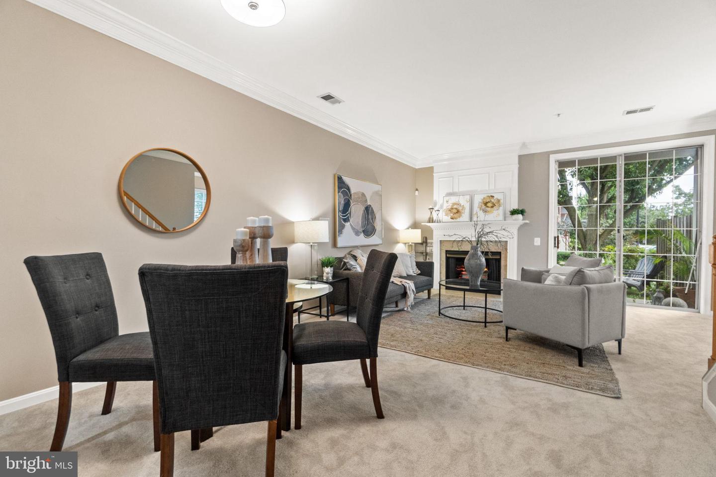 1805 KENWOOD AVE, ALEXANDRIA, Virginia 22302, 2 Bedrooms Bedrooms, 8 Rooms Rooms,2 BathroomsBathrooms,Residential,For sale,1805 KENWOOD AVE,VAAX2047996 MLS # VAAX2047996
