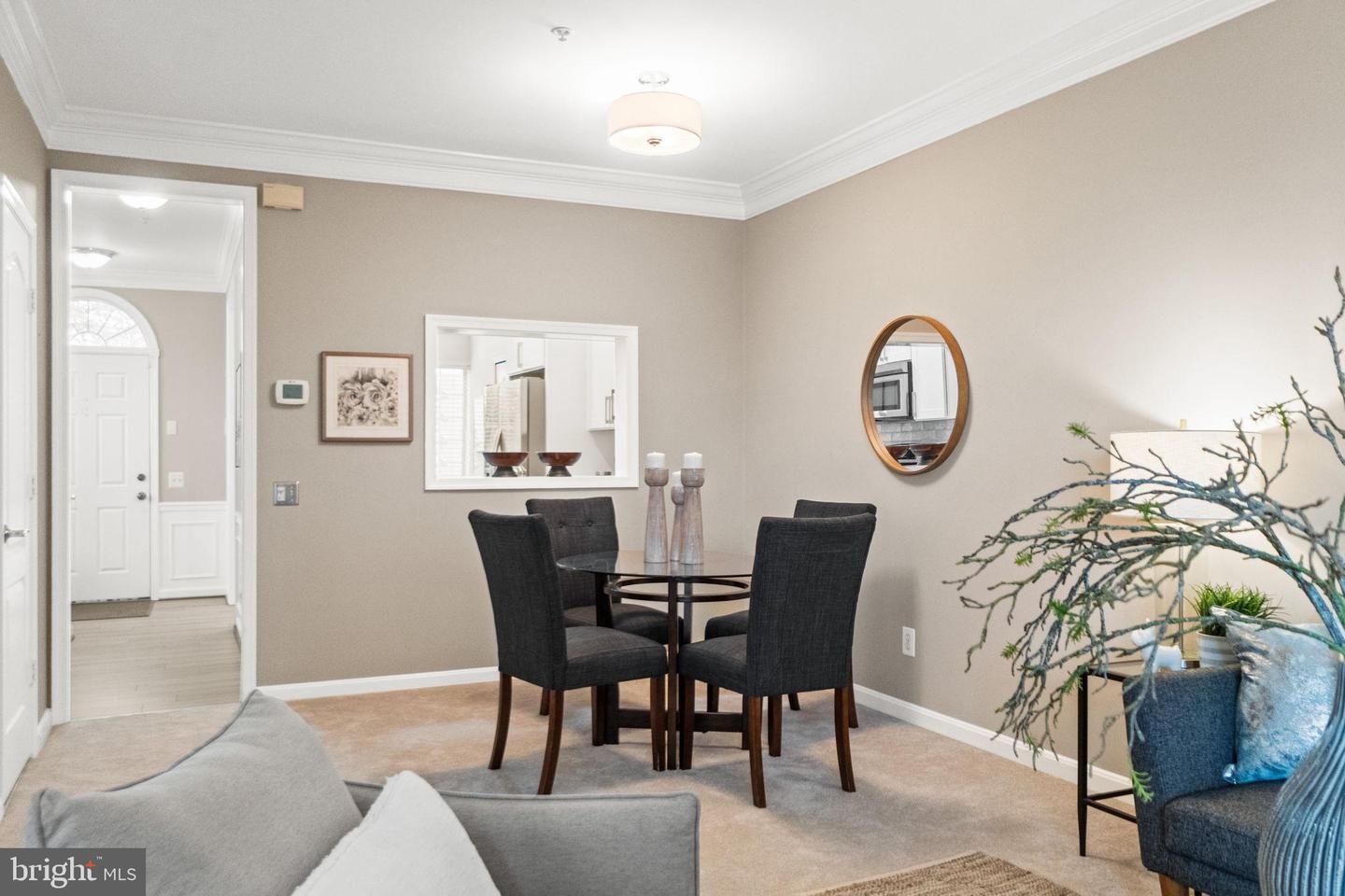 1805 KENWOOD AVE, ALEXANDRIA, Virginia 22302, 2 Bedrooms Bedrooms, 8 Rooms Rooms,2 BathroomsBathrooms,Residential,For sale,1805 KENWOOD AVE,VAAX2047996 MLS # VAAX2047996