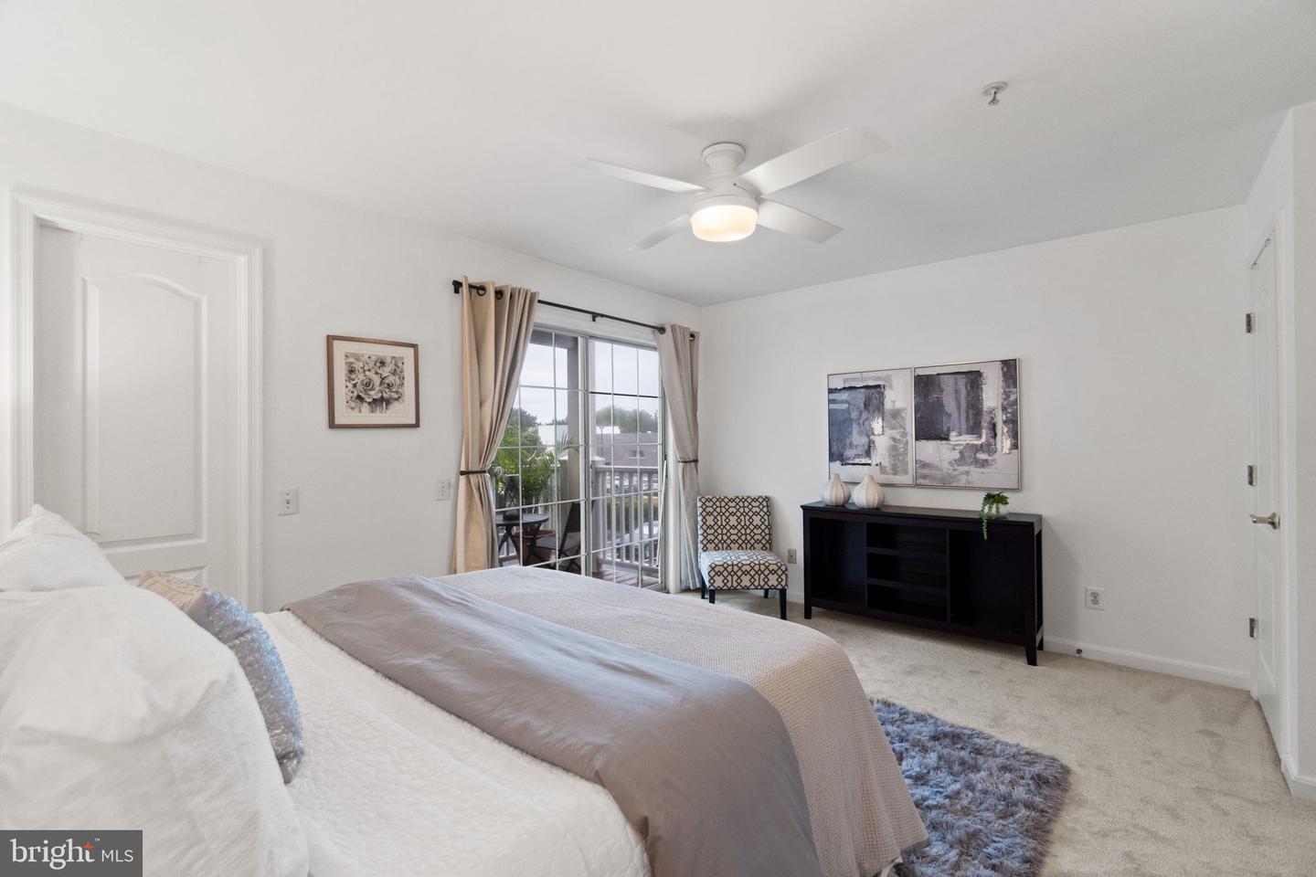 1805 KENWOOD AVE, ALEXANDRIA, Virginia 22302, 2 Bedrooms Bedrooms, 8 Rooms Rooms,2 BathroomsBathrooms,Residential,For sale,1805 KENWOOD AVE,VAAX2047996 MLS # VAAX2047996