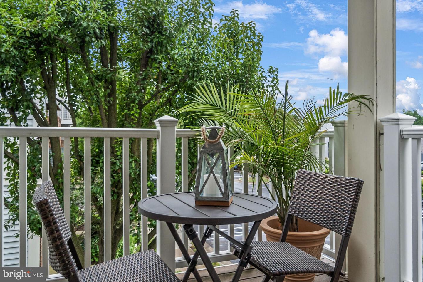 1805 KENWOOD AVE, ALEXANDRIA, Virginia 22302, 2 Bedrooms Bedrooms, 8 Rooms Rooms,2 BathroomsBathrooms,Residential,For sale,1805 KENWOOD AVE,VAAX2047996 MLS # VAAX2047996