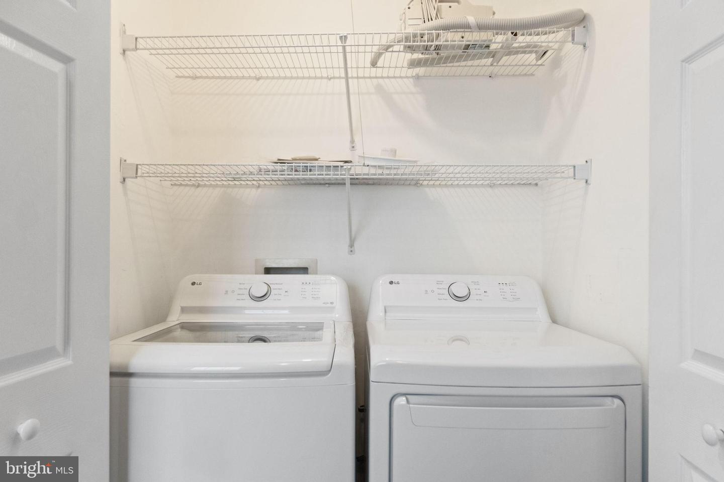 1805 KENWOOD AVE, ALEXANDRIA, Virginia 22302, 2 Bedrooms Bedrooms, 8 Rooms Rooms,2 BathroomsBathrooms,Residential,For sale,1805 KENWOOD AVE,VAAX2047996 MLS # VAAX2047996