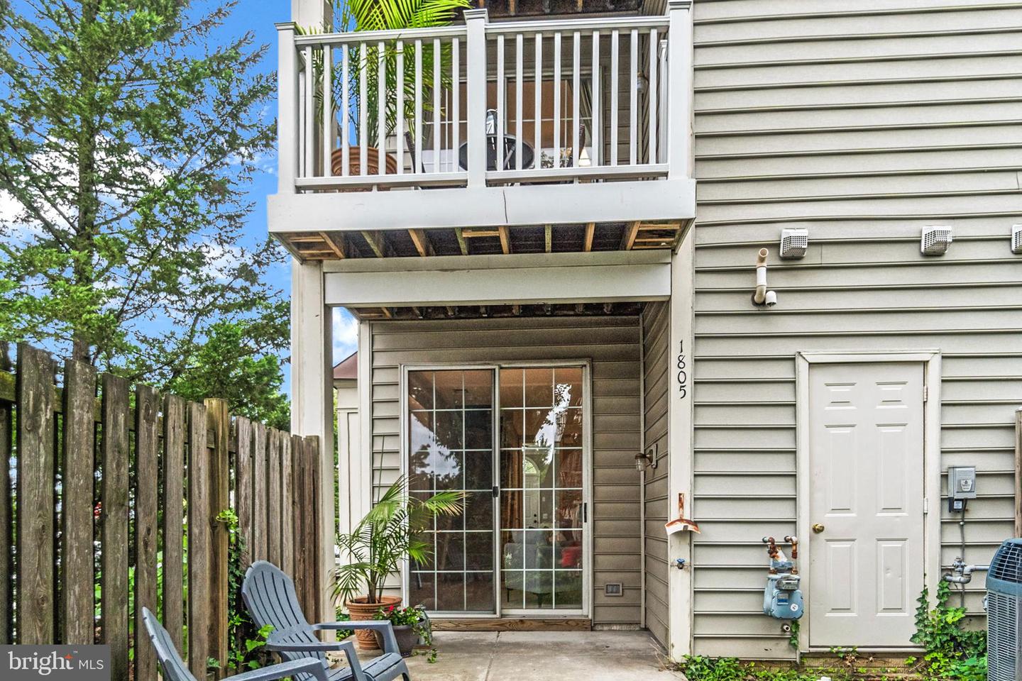 1805 KENWOOD AVE, ALEXANDRIA, Virginia 22302, 2 Bedrooms Bedrooms, 8 Rooms Rooms,2 BathroomsBathrooms,Residential,For sale,1805 KENWOOD AVE,VAAX2047996 MLS # VAAX2047996