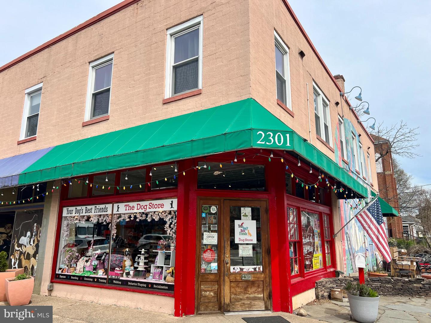 1805 KENWOOD AVE, ALEXANDRIA, Virginia 22302, 2 Bedrooms Bedrooms, 8 Rooms Rooms,2 BathroomsBathrooms,Residential,For sale,1805 KENWOOD AVE,VAAX2047996 MLS # VAAX2047996