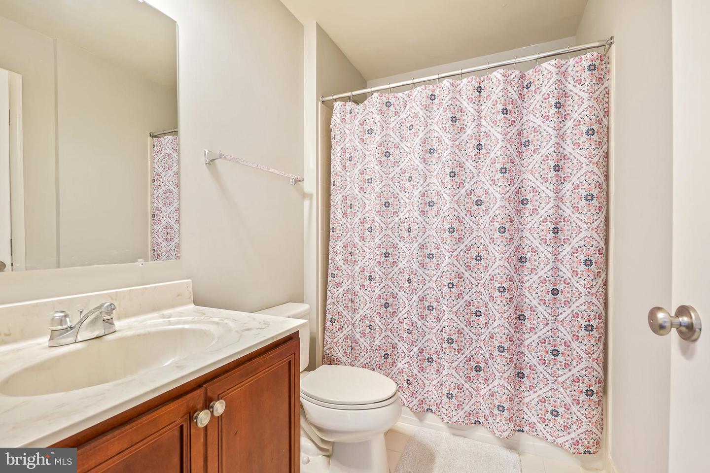 22985 WEYBRIDGE SQ, ASHBURN, Virginia 20148, 3 Bedrooms Bedrooms, ,4 BathroomsBathrooms,Residential,For sale,22985 WEYBRIDGE SQ,VALO2103506 MLS # VALO2103506