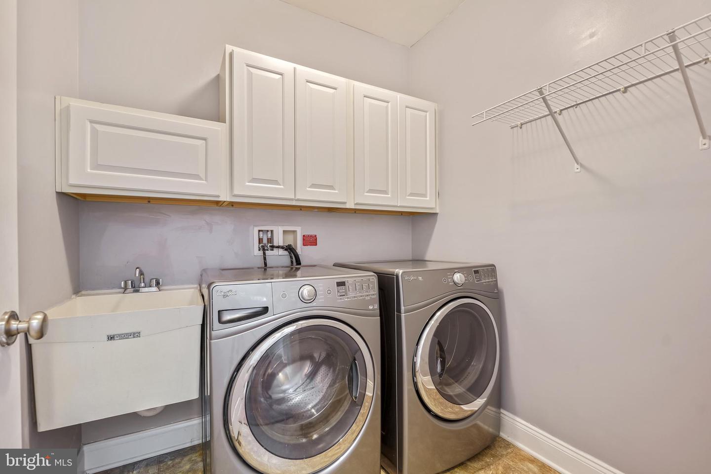 22985 WEYBRIDGE SQ, ASHBURN, Virginia 20148, 3 Bedrooms Bedrooms, ,4 BathroomsBathrooms,Residential,For sale,22985 WEYBRIDGE SQ,VALO2103506 MLS # VALO2103506