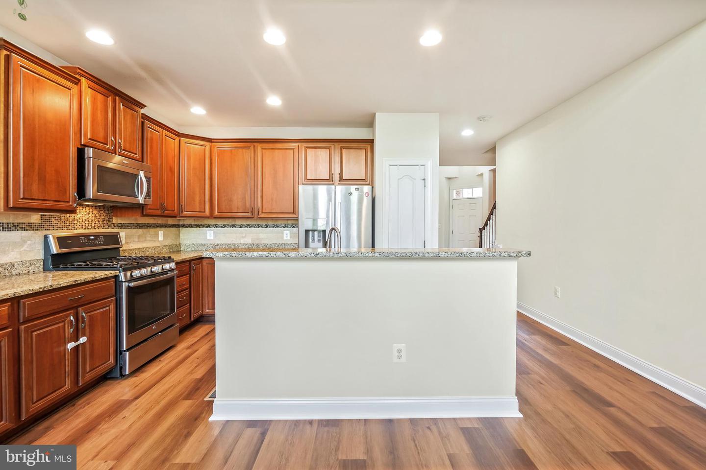 22985 WEYBRIDGE SQ, ASHBURN, Virginia 20148, 3 Bedrooms Bedrooms, ,4 BathroomsBathrooms,Residential,For sale,22985 WEYBRIDGE SQ,VALO2103506 MLS # VALO2103506