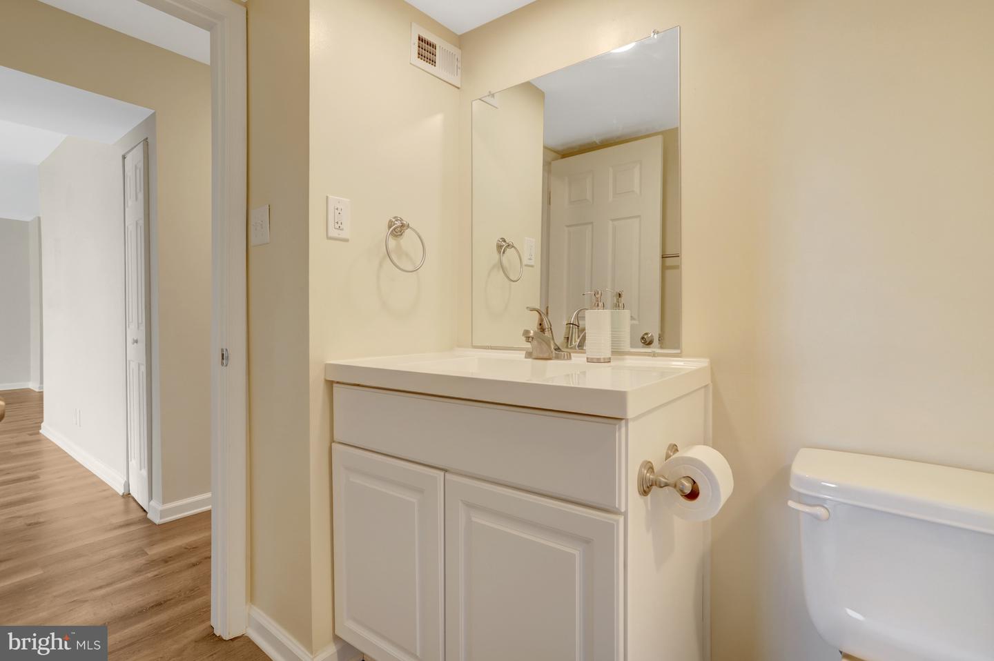 3800 FAIRFAX DR #612, ARLINGTON, Virginia 22203, 1 Bedroom Bedrooms, ,1 BathroomBathrooms,Residential,For sale,3800 FAIRFAX DR #612,VAAR2061754 MLS # VAAR2061754
