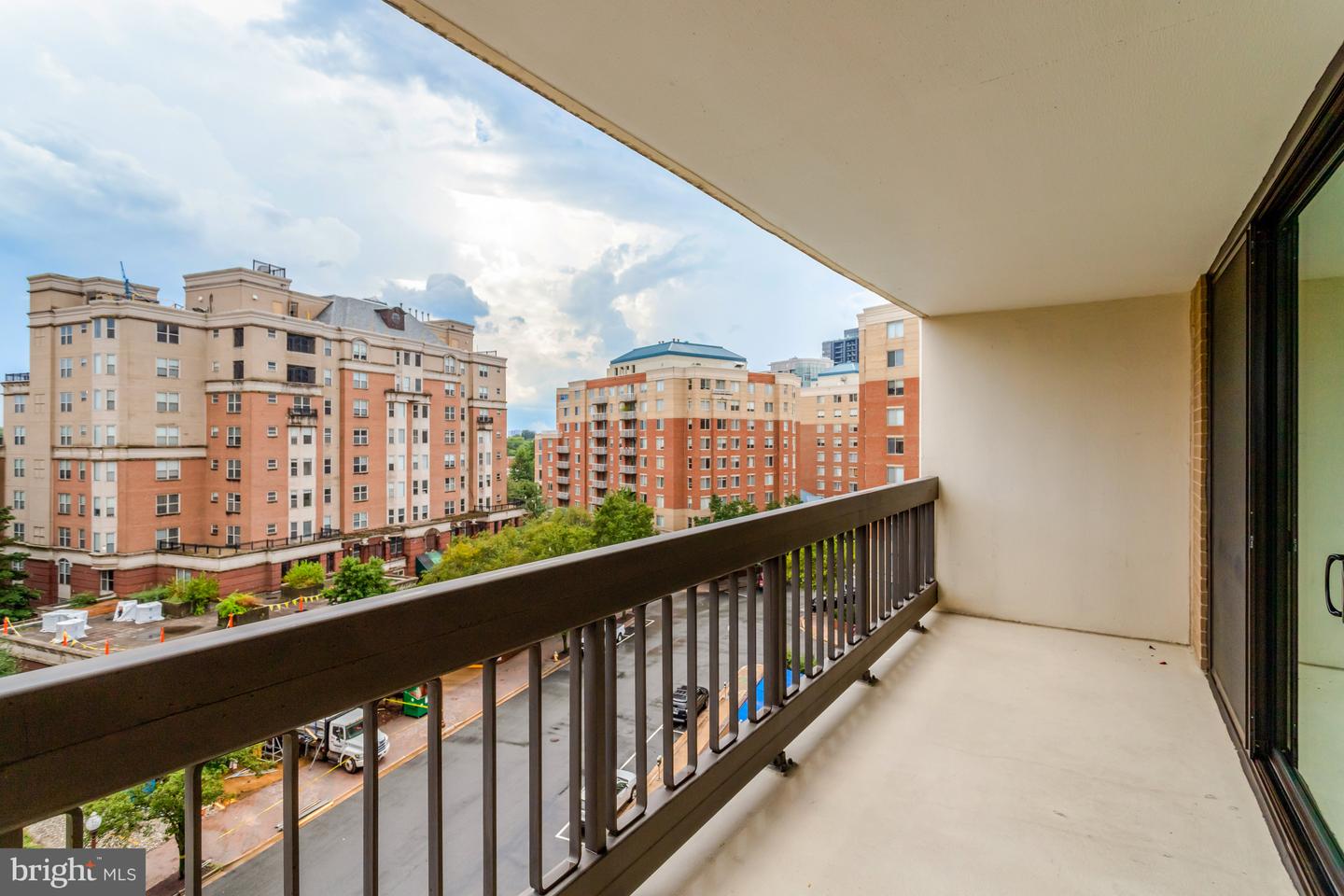 3800 FAIRFAX DR #612, ARLINGTON, Virginia 22203, 1 Bedroom Bedrooms, ,1 BathroomBathrooms,Residential,For sale,3800 FAIRFAX DR #612,VAAR2061754 MLS # VAAR2061754