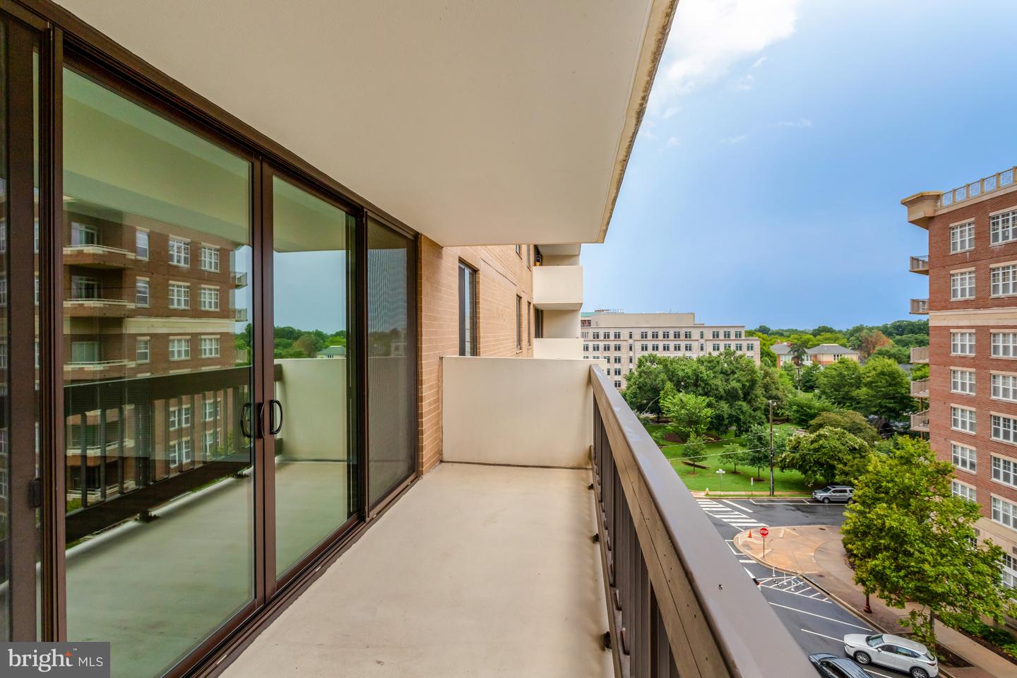 3800 FAIRFAX DR #612, ARLINGTON, Virginia 22203, 1 Bedroom Bedrooms, ,1 BathroomBathrooms,Residential,For sale,3800 FAIRFAX DR #612,VAAR2061754 MLS # VAAR2061754