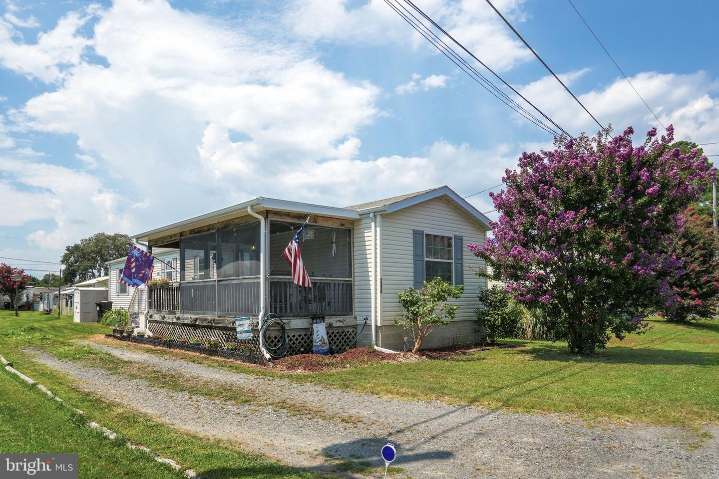 5328 MERRITT DR, CHINCOTEAGUE ISLAND, Virginia 23336, 2 Bedrooms Bedrooms, ,2 BathroomsBathrooms,Residential,For sale,5328 MERRITT DR,VAAC2002132 MLS # VAAC2002132