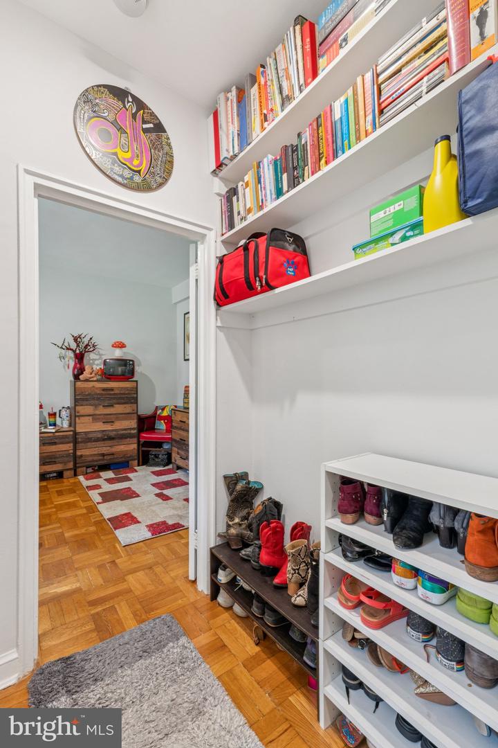 2515 K ST NW #109, WASHINGTON, District Of Columbia 20037, 1 Bedroom Bedrooms, ,1 BathroomBathrooms,Residential,For sale,2515 K ST NW #109,DCDC2213582 MLS # DCDC2213582