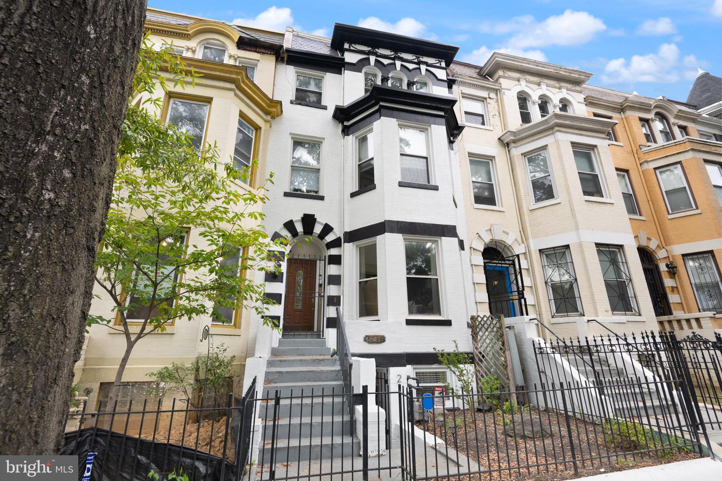 65 RHODE ISLAND AVE NW #2, WASHINGTON, District Of Columbia 20001, 2 Bedrooms Bedrooms, ,2 BathroomsBathrooms,Residential,For sale,65 RHODE ISLAND AVE NW #2,DCDC2213722 MLS # DCDC2213722