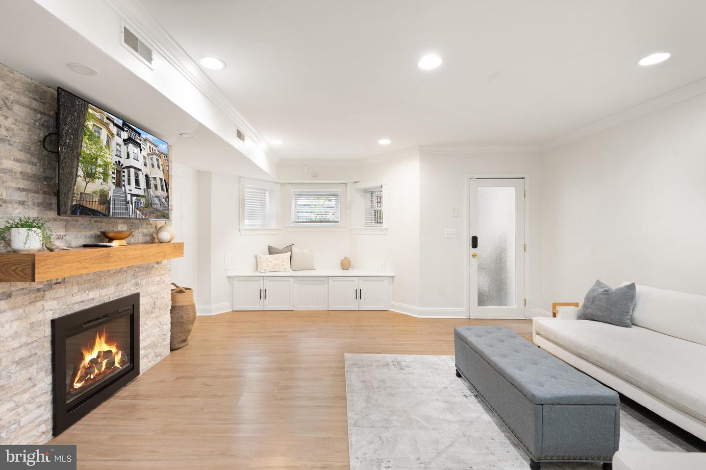 65 RHODE ISLAND AVE NW #2, WASHINGTON, District Of Columbia 20001, 2 Bedrooms Bedrooms, ,2 BathroomsBathrooms,Residential,For sale,65 RHODE ISLAND AVE NW #2,DCDC2213722 MLS # DCDC2213722