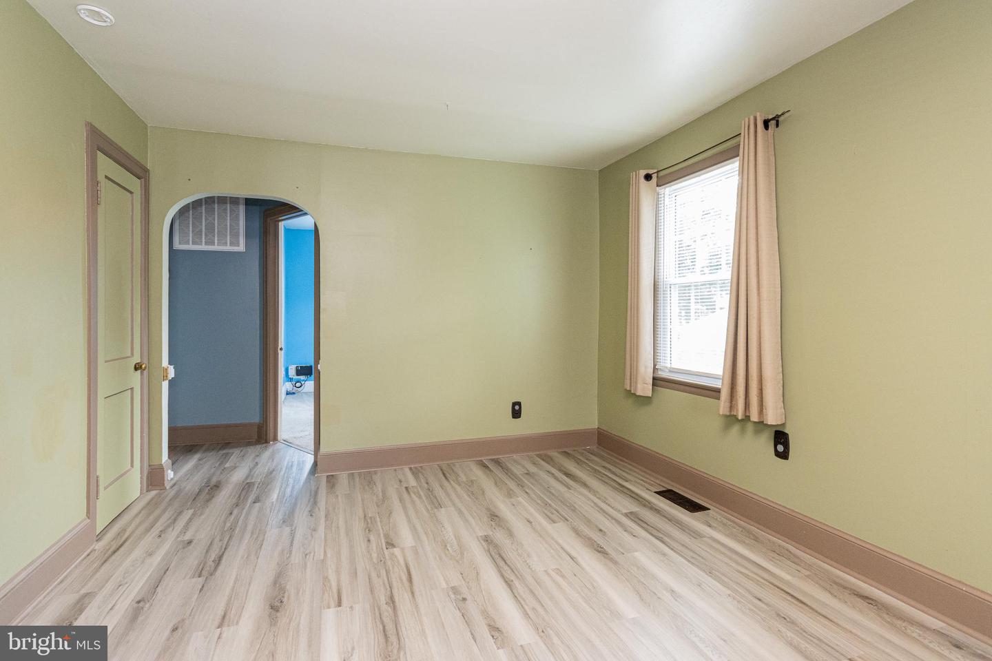 114 FORREST AVE, FREDERICKSBURG, Virginia 22401, 4 Bedrooms Bedrooms, ,1 BathroomBathrooms,Residential,For sale,114 FORREST AVE,VAFB2008722 MLS # VAFB2008722